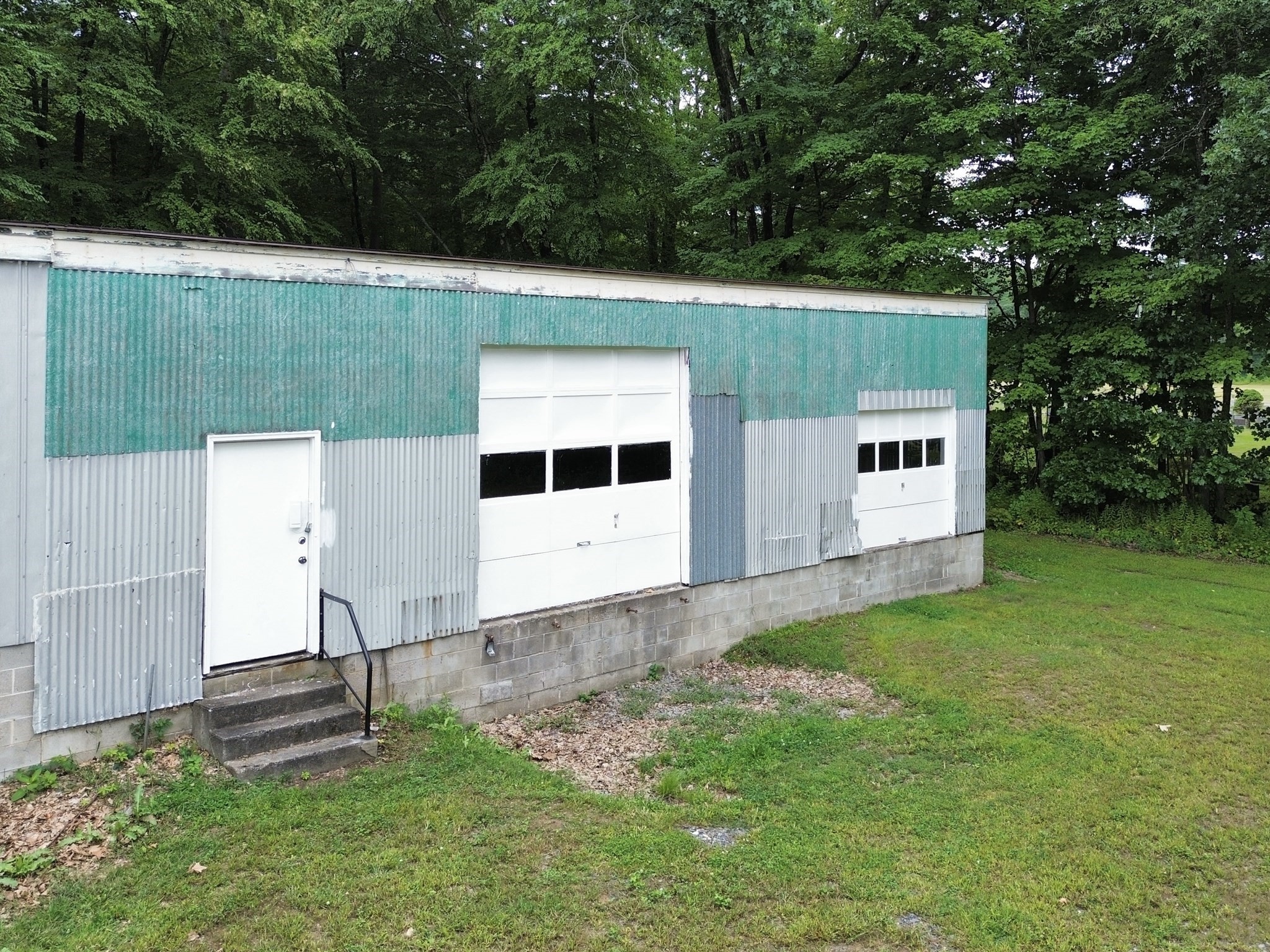 main property photo 8