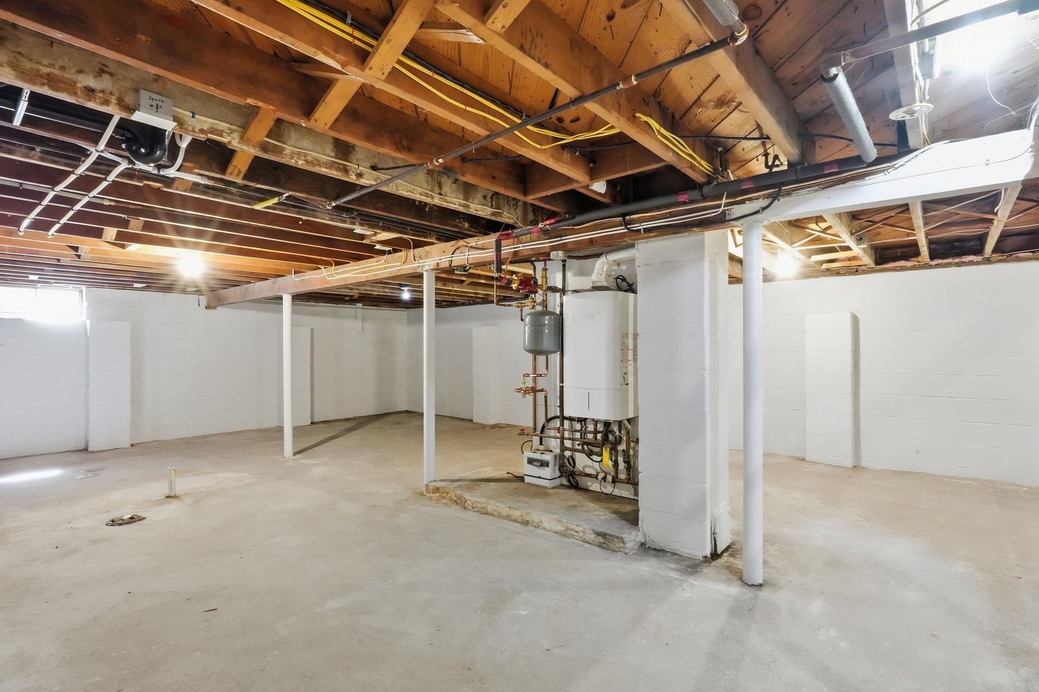 main property photo 37
