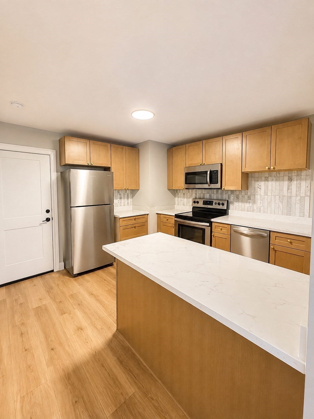 main property photo 0