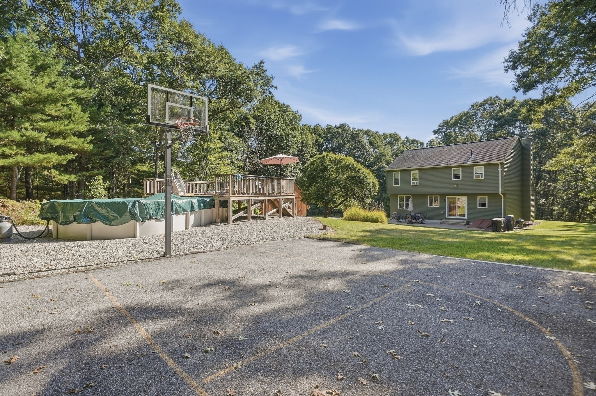 main property photo 29