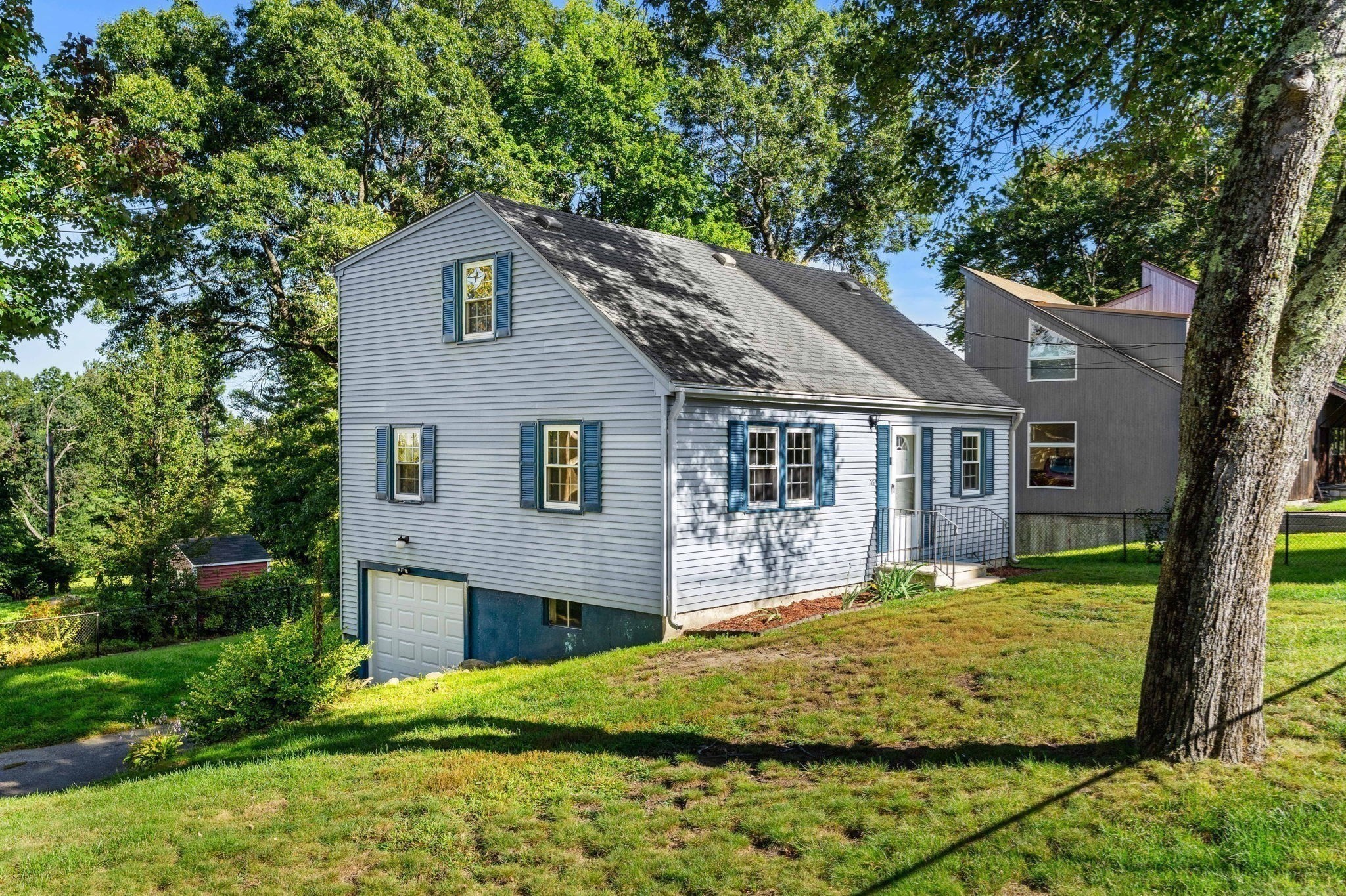 main property photo 23