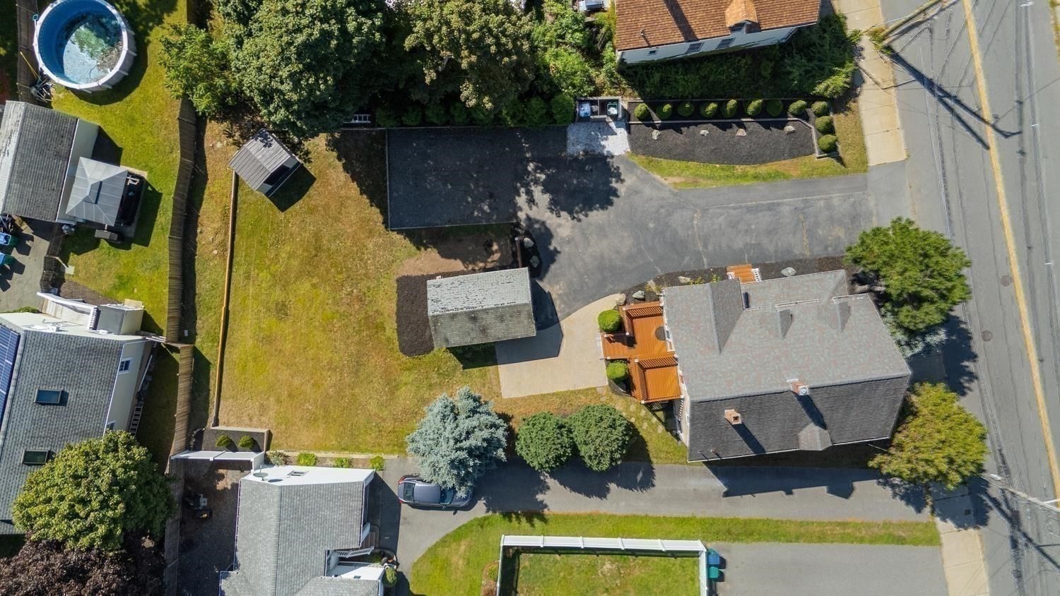 main property photo 37