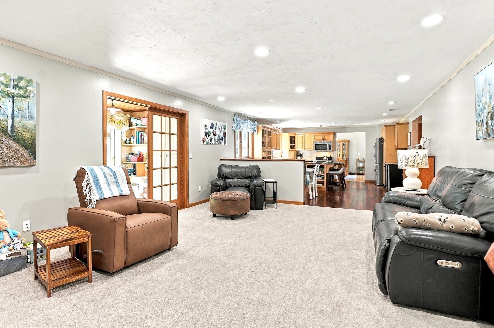 main property photo 16