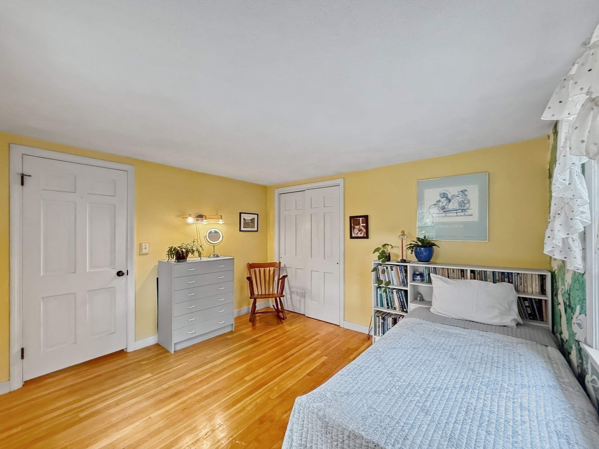 main property photo 28