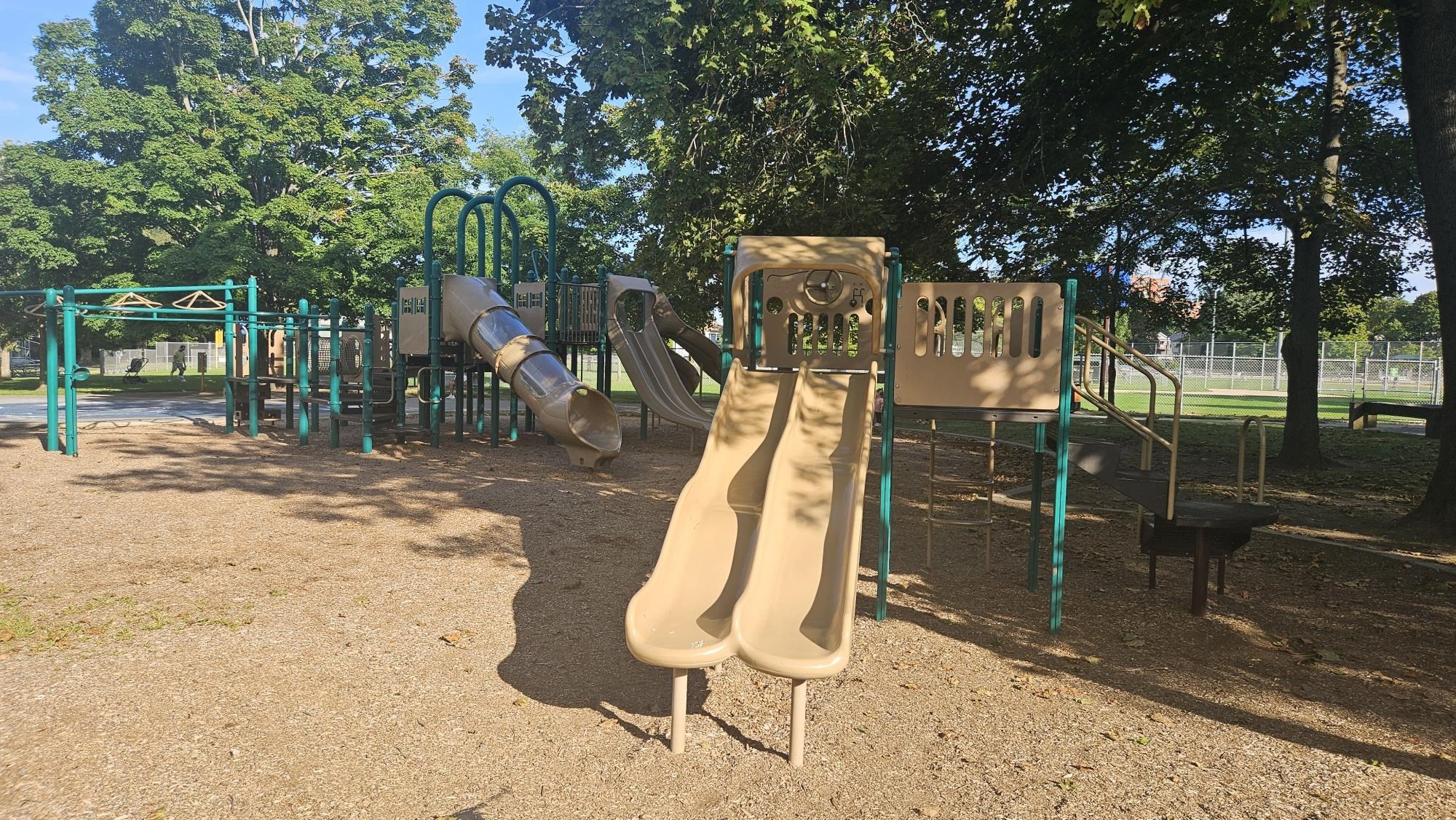 main property photo 19