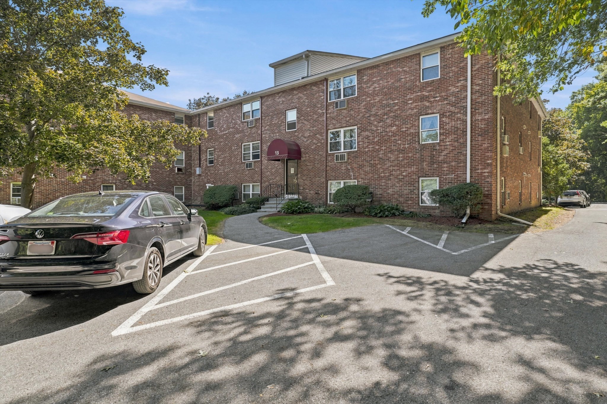 main property photo 20
