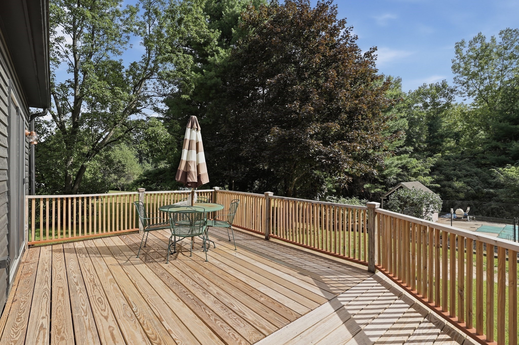 main property photo 31