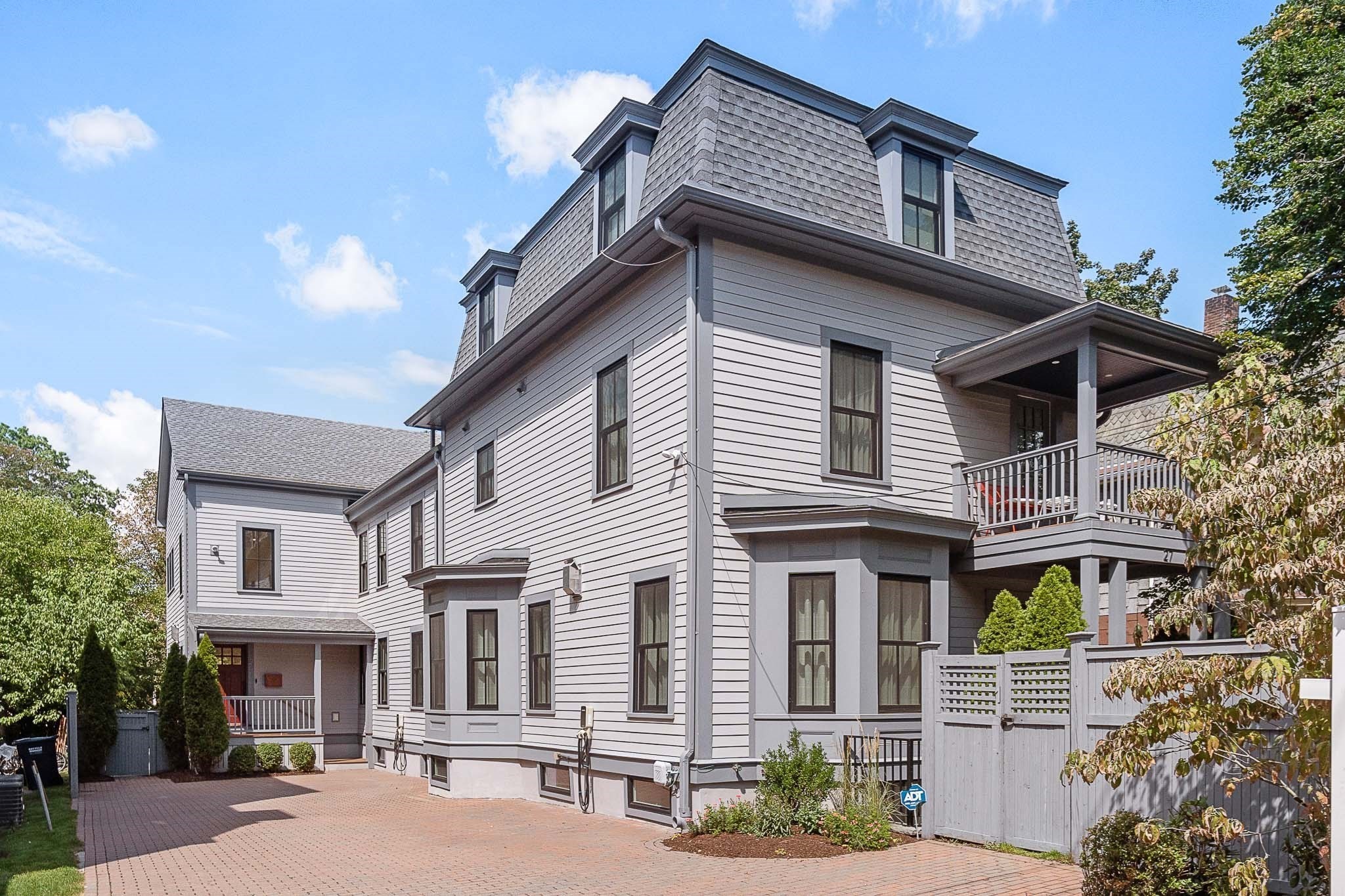 main property photo 0
