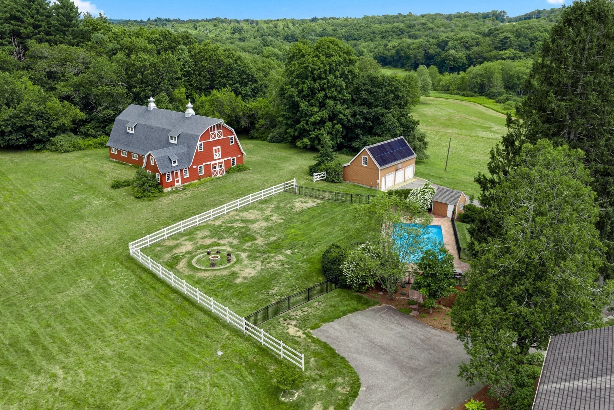main property photo 35