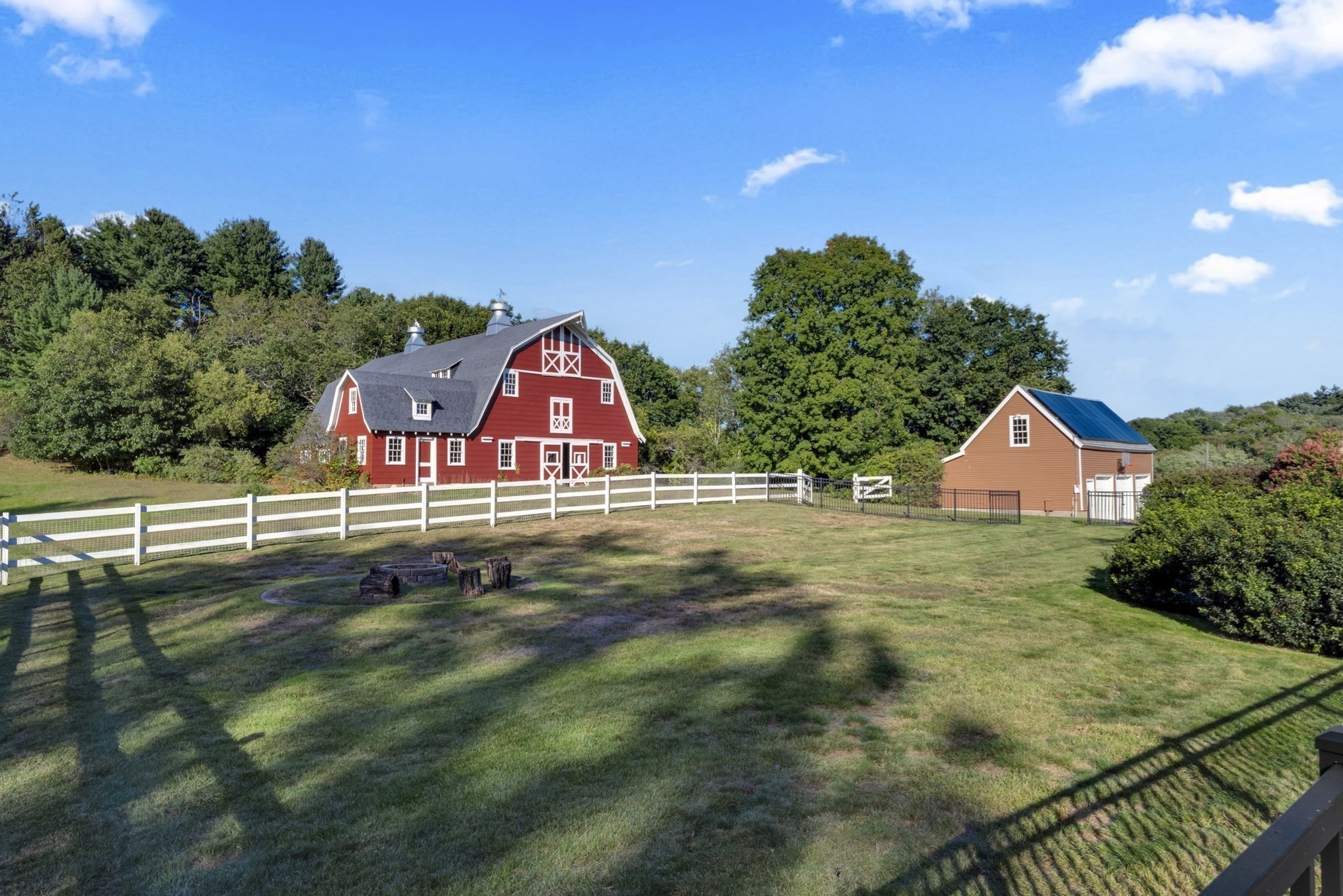 main property photo 5
