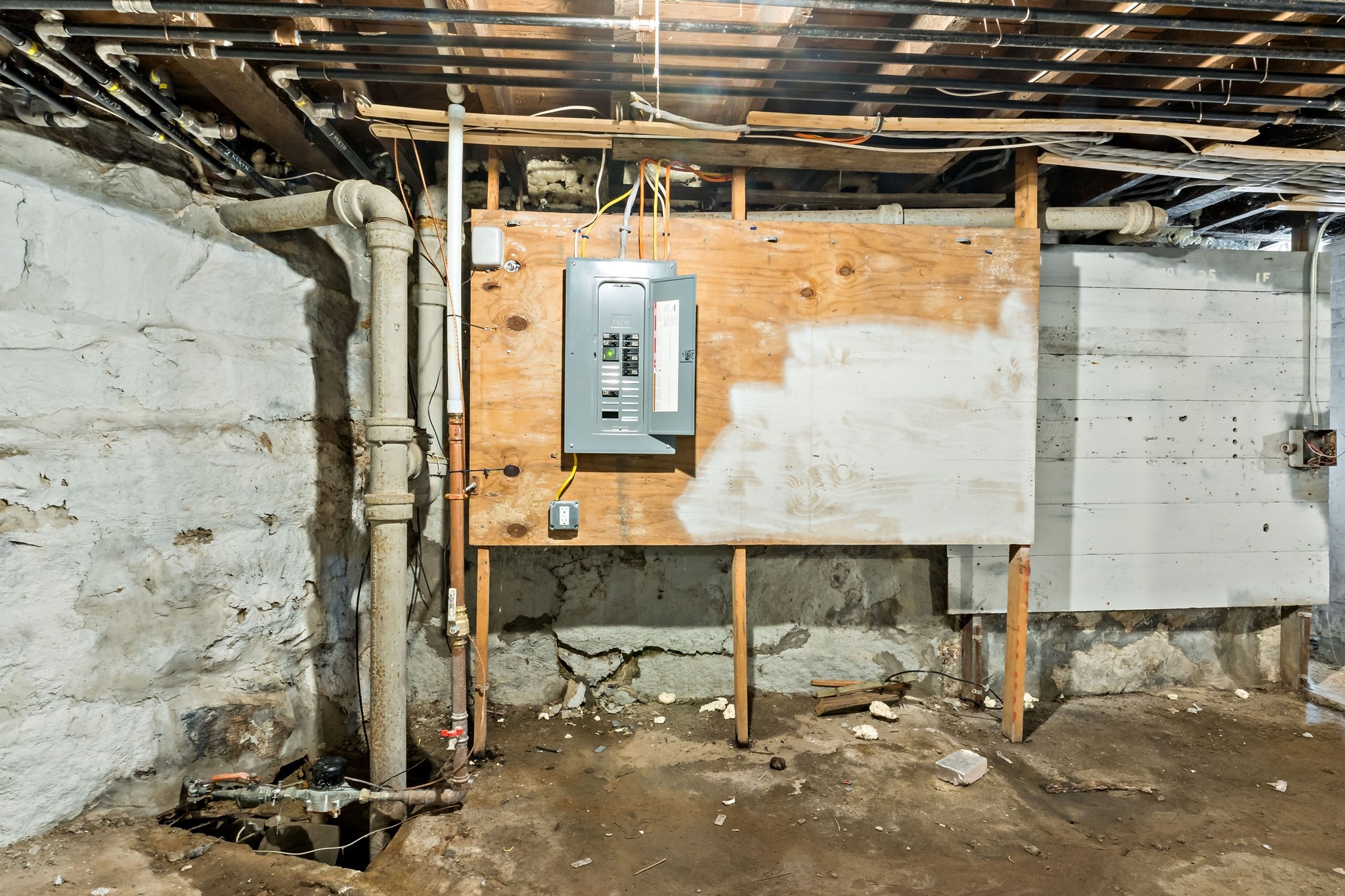 main property photo 35