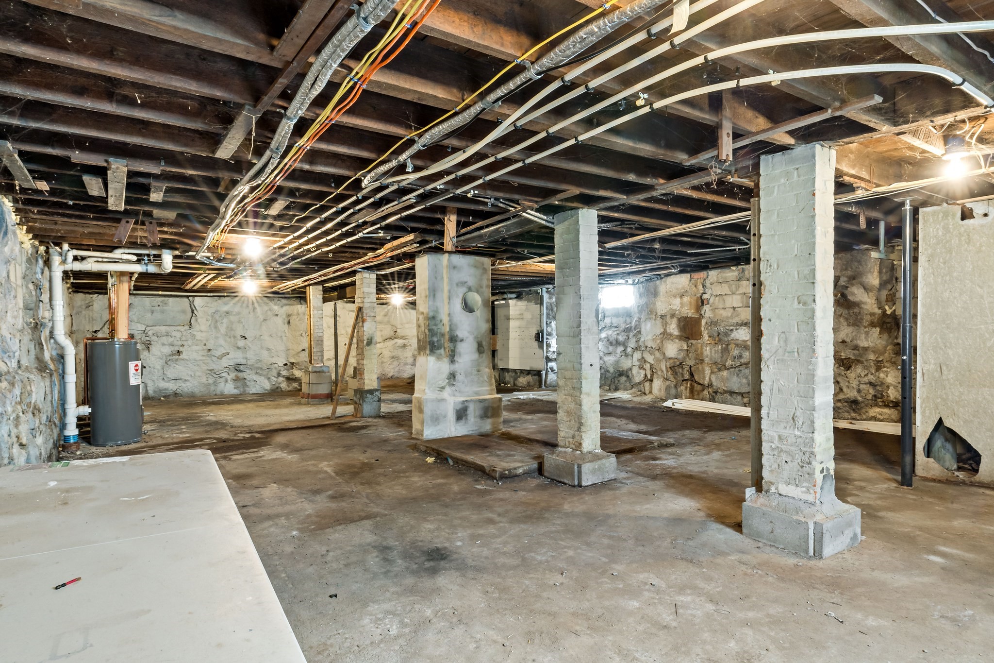 main property photo 36