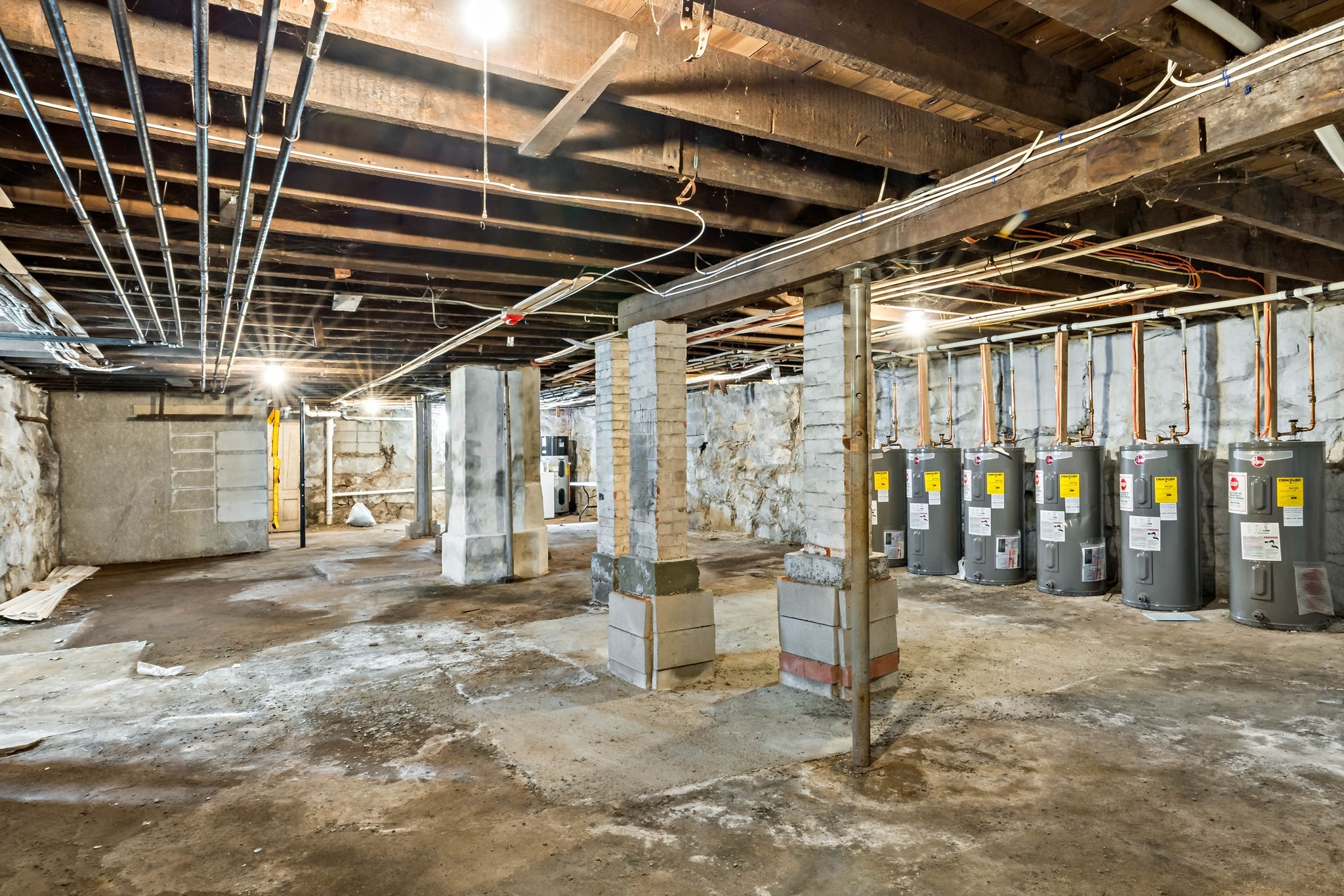 main property photo 37