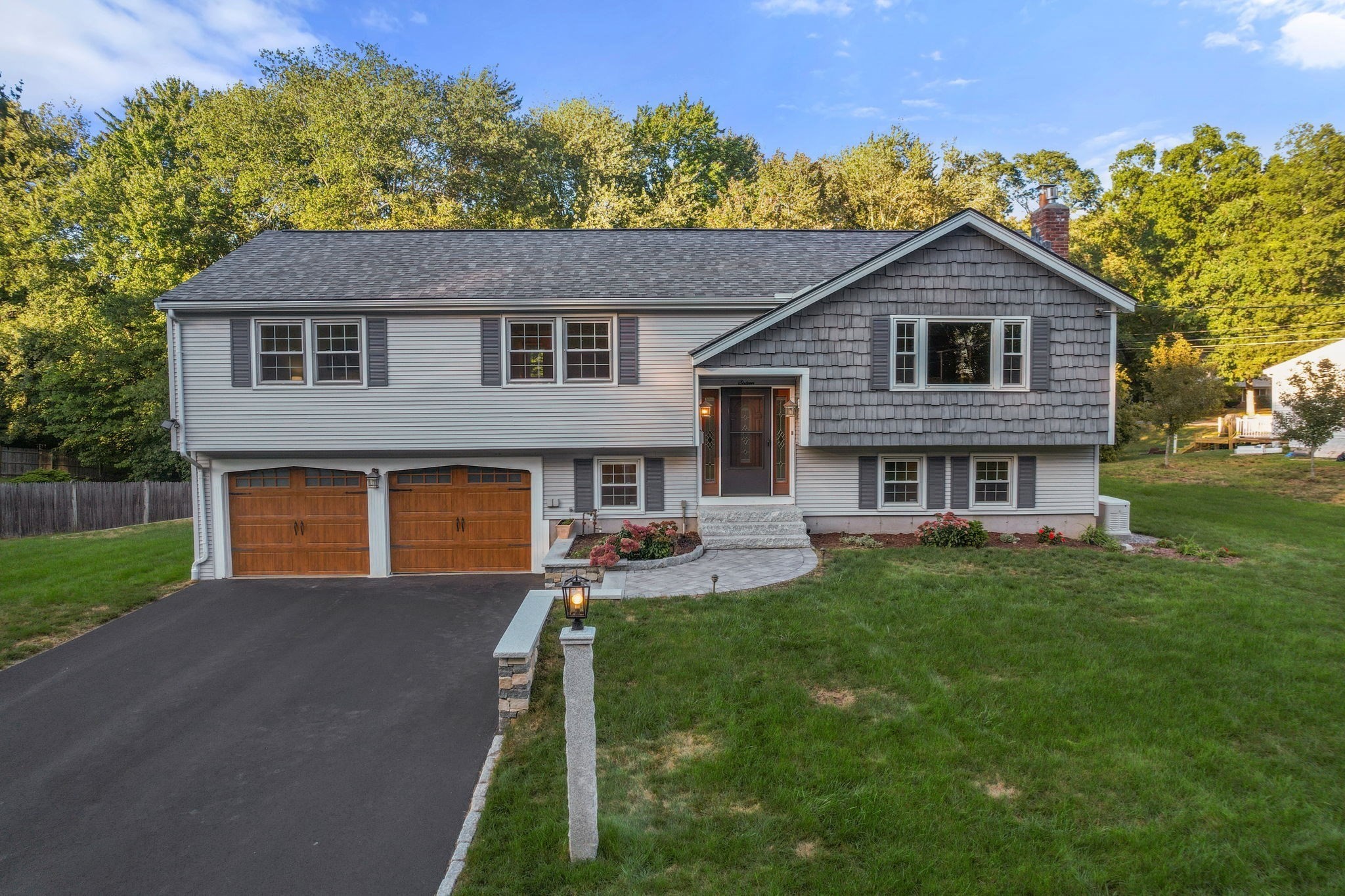 main property photo 0