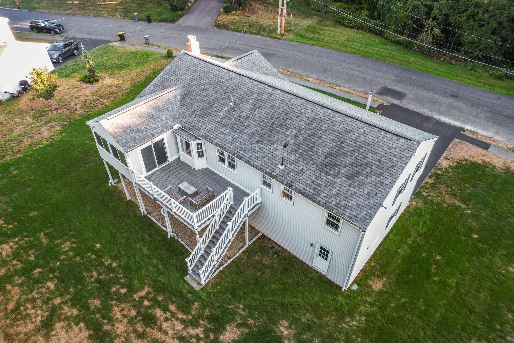 main property photo 32