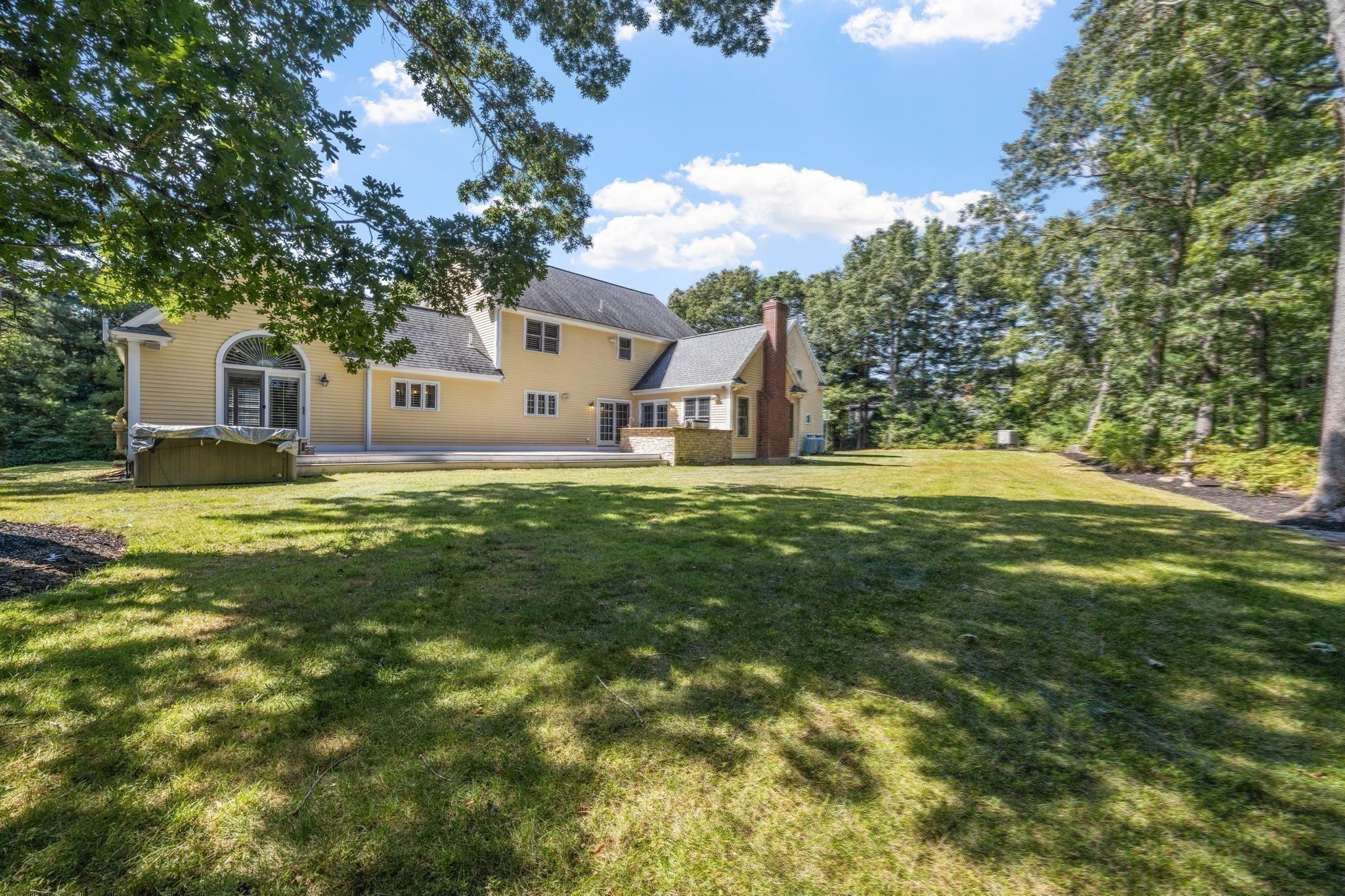 main property photo 10
