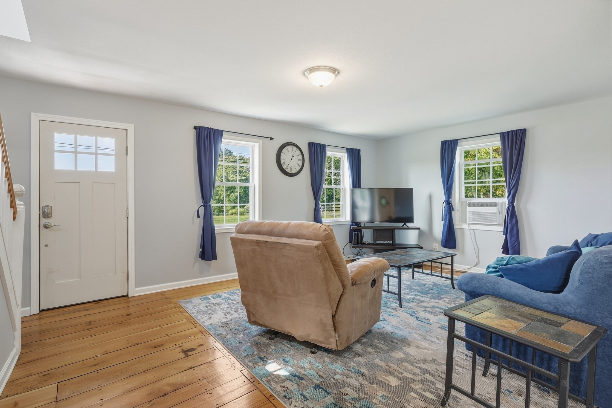 main property photo 16