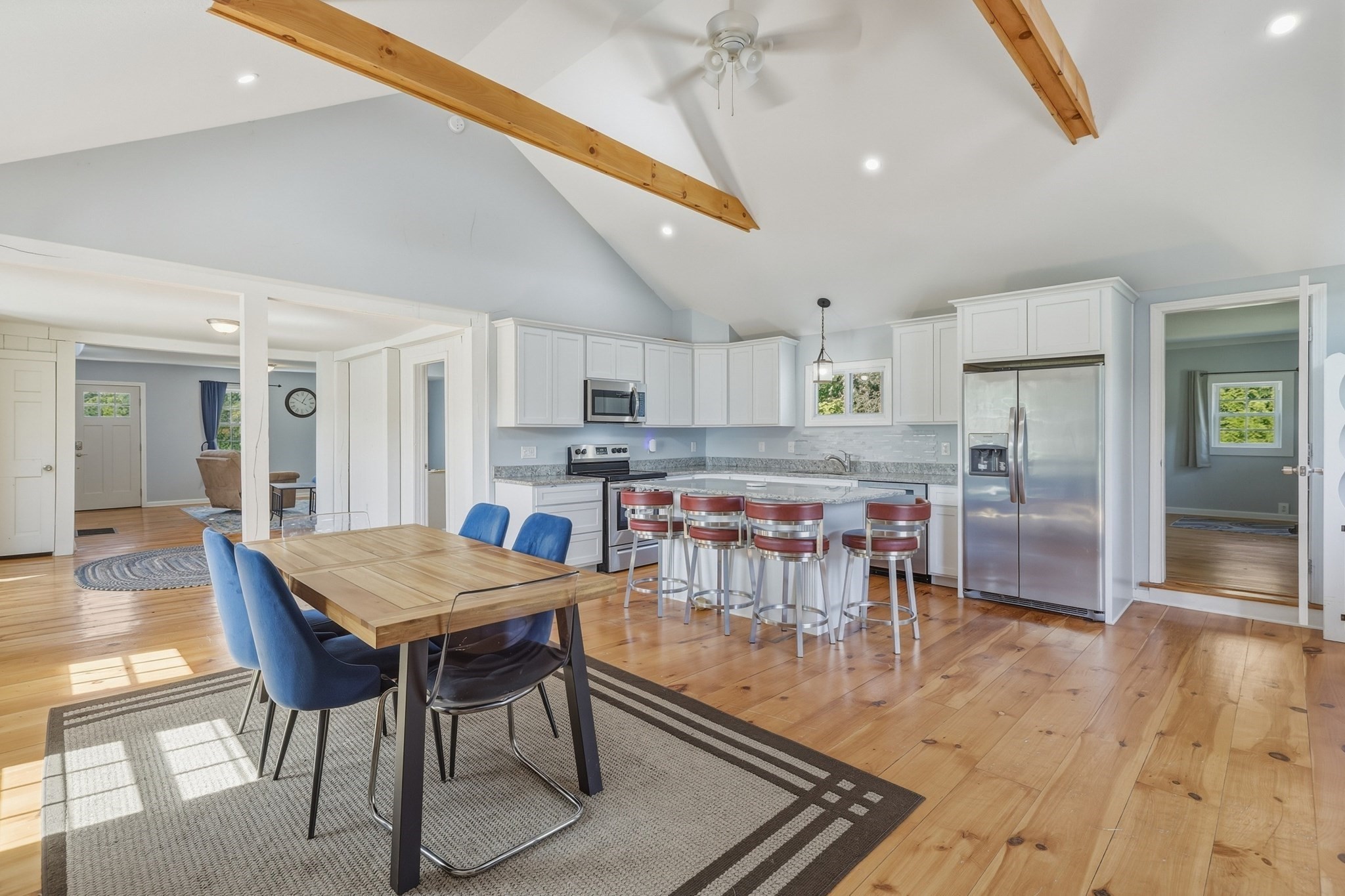 main property photo 25
