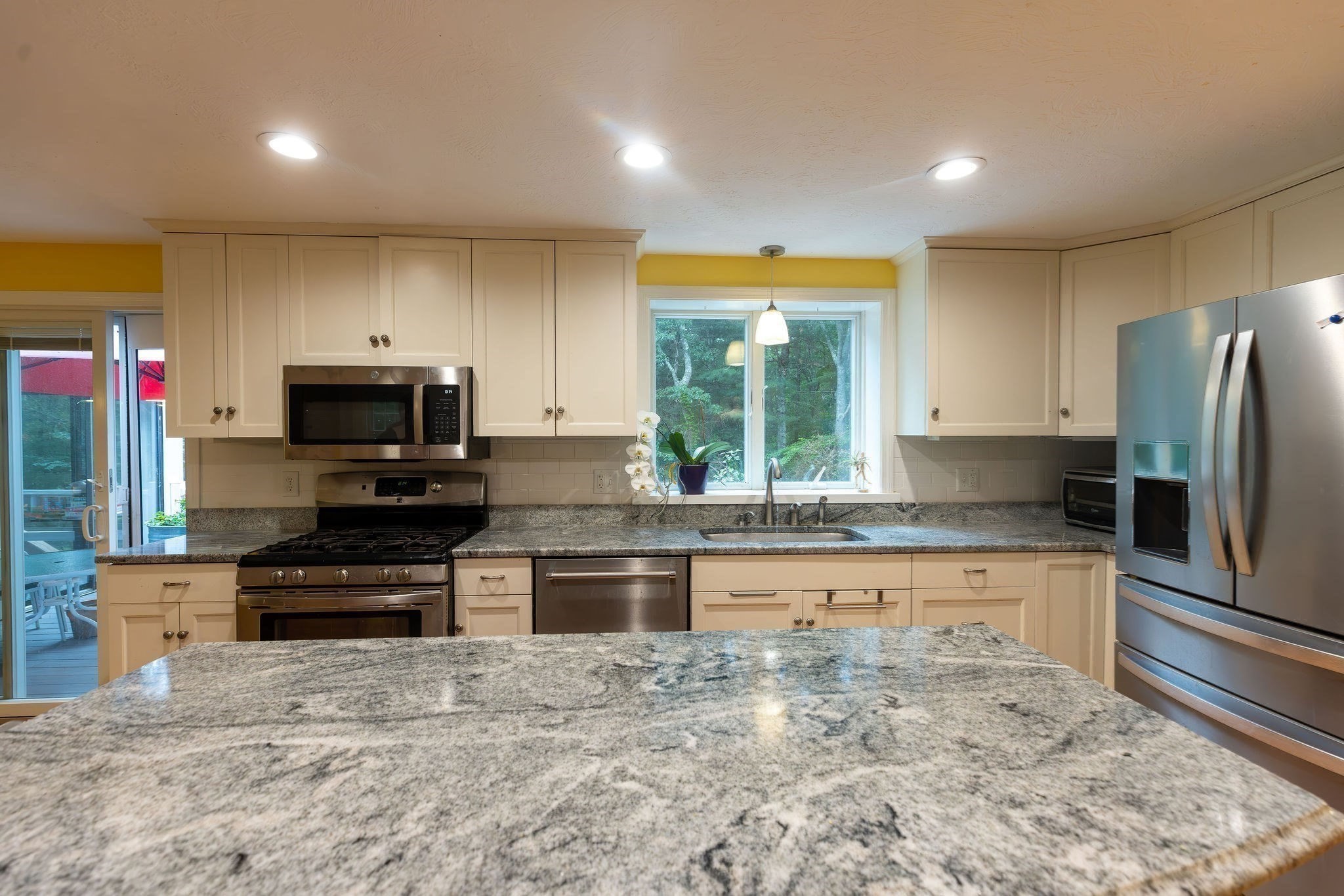 main property photo 7