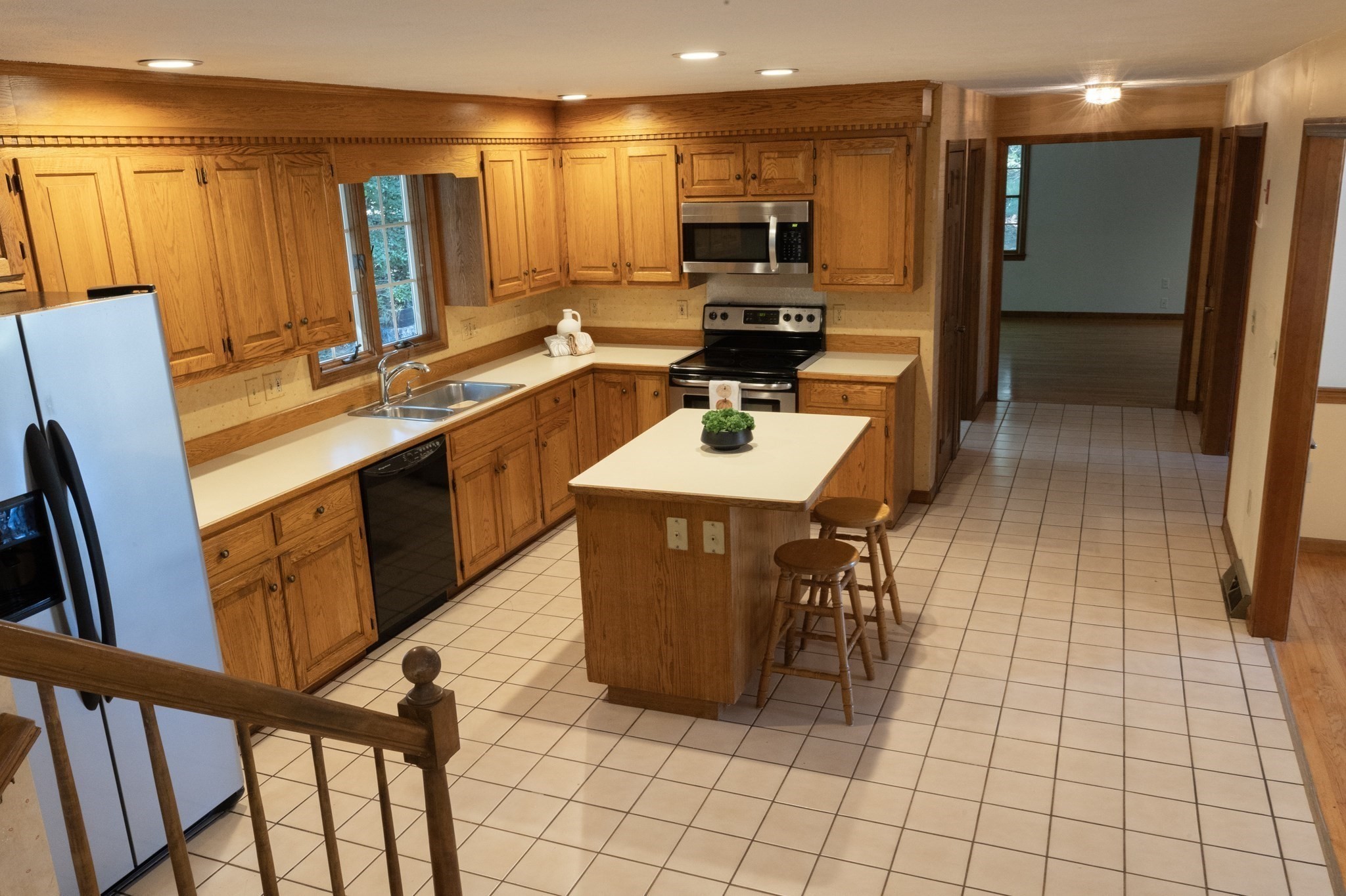 main property photo 12
