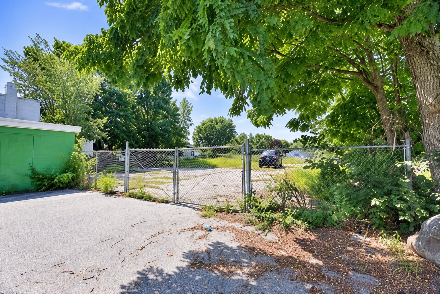 main property photo 18