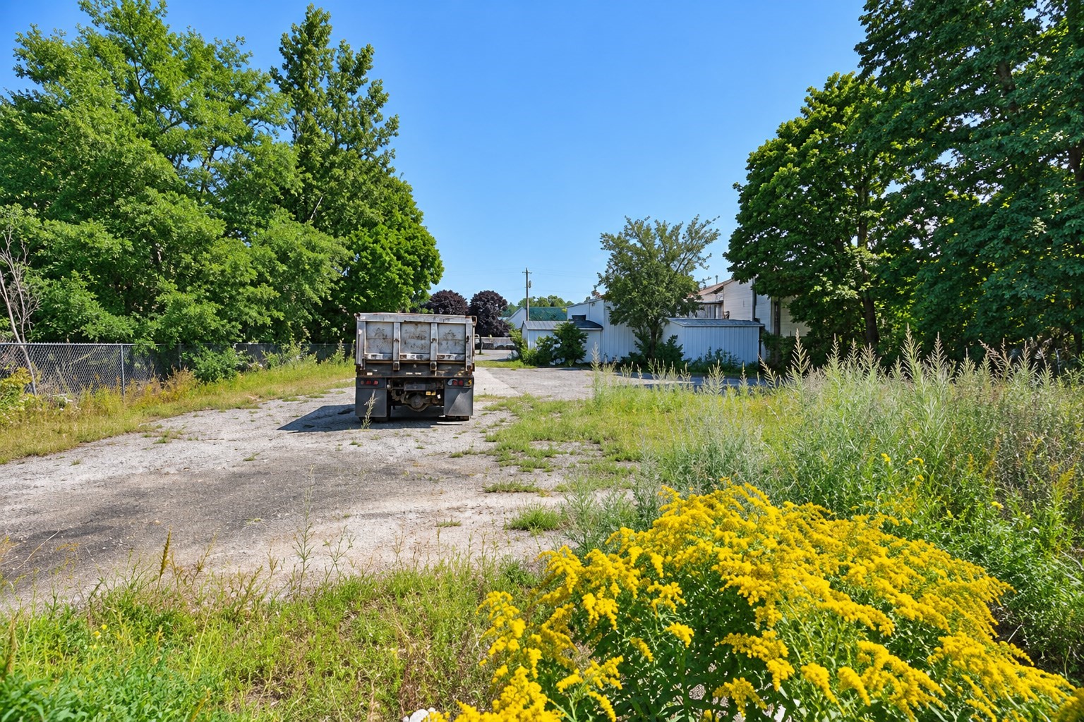 main property photo 19