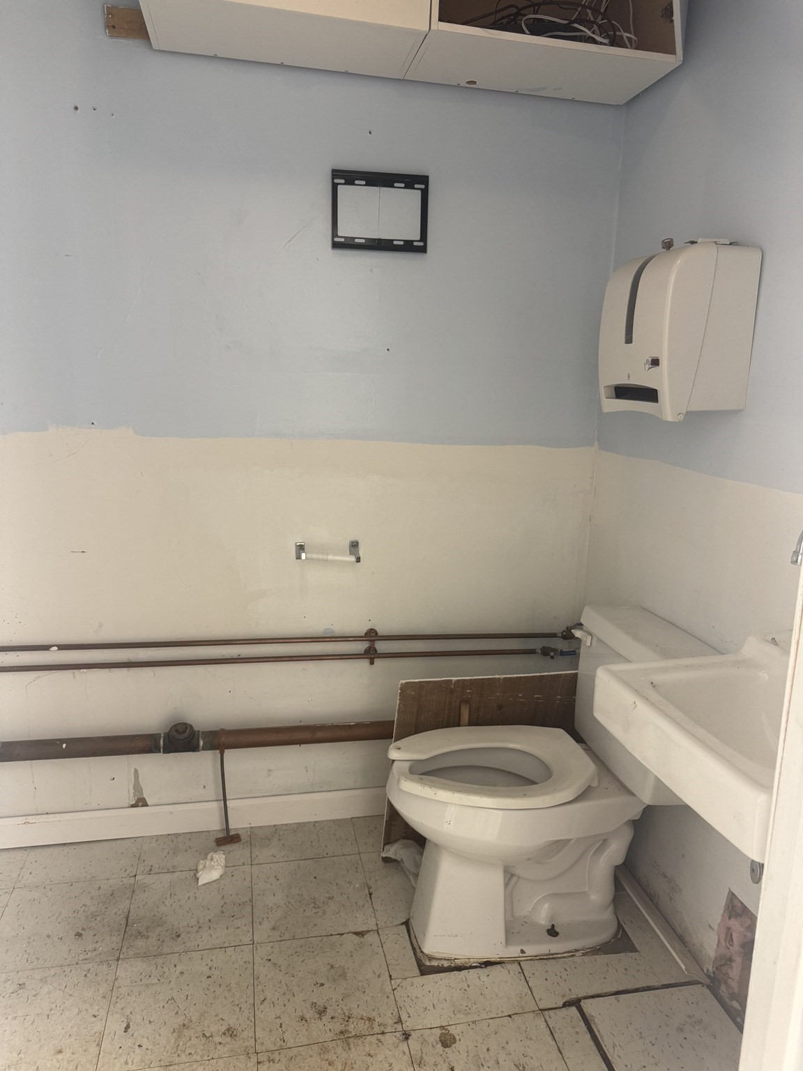 main property photo 7