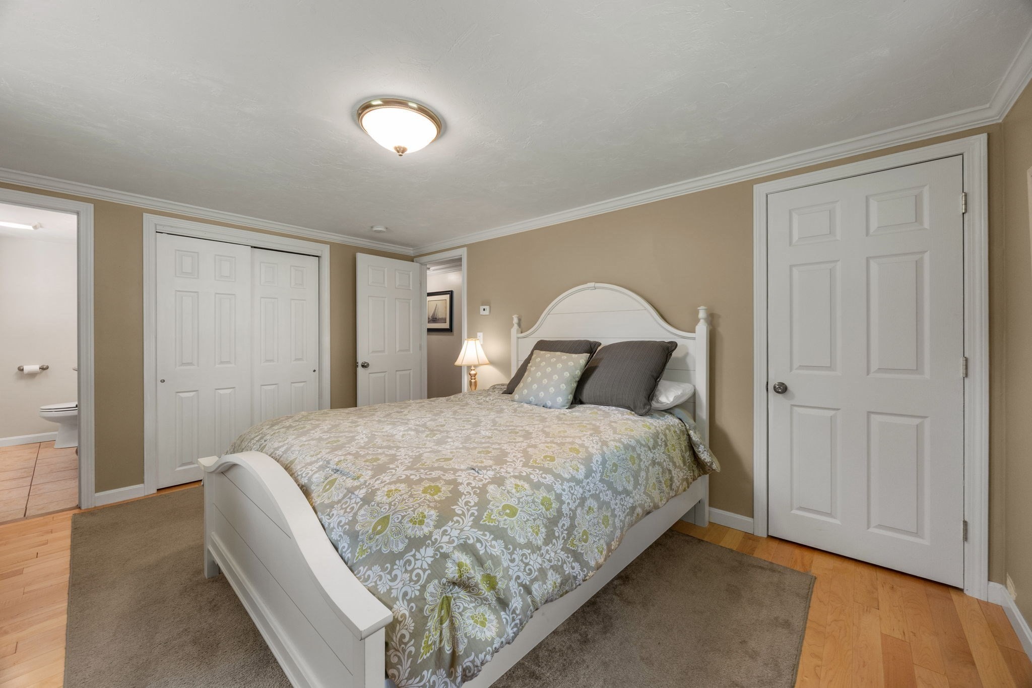 main property photo 18