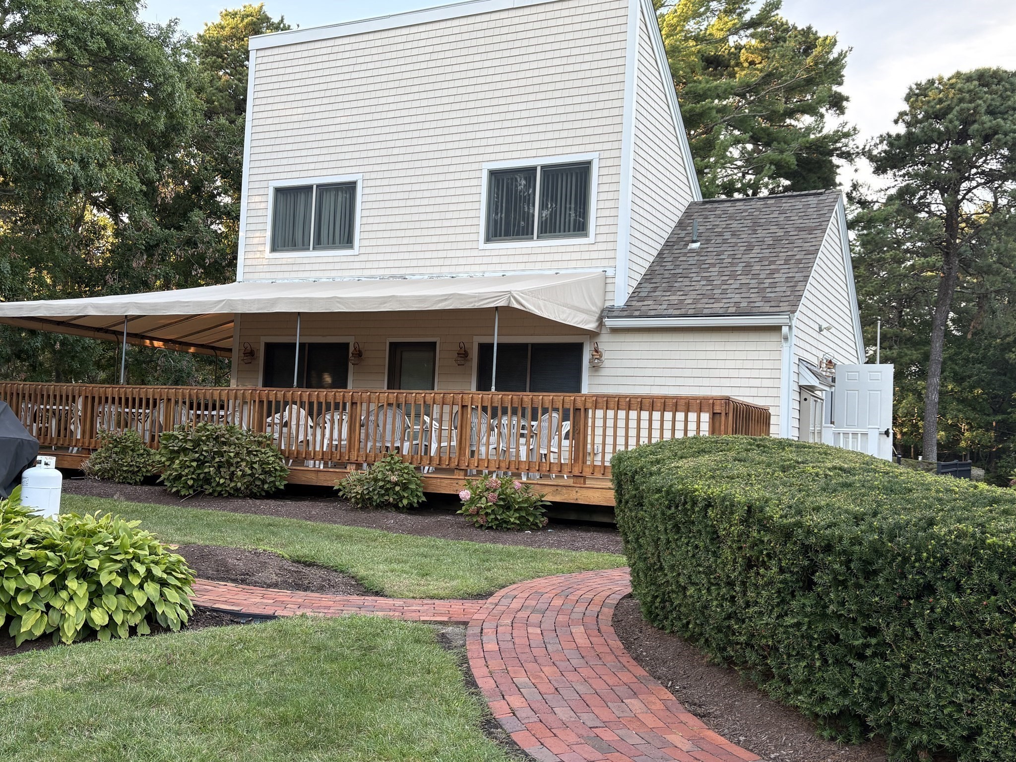 main property photo 32