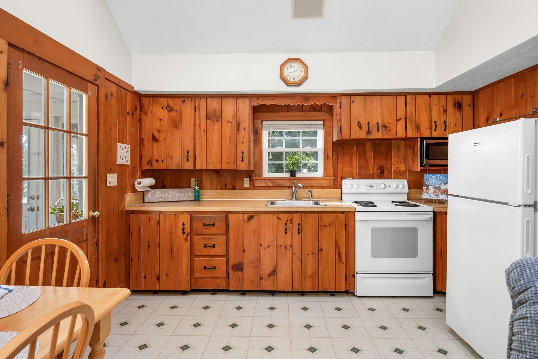 main property photo 14