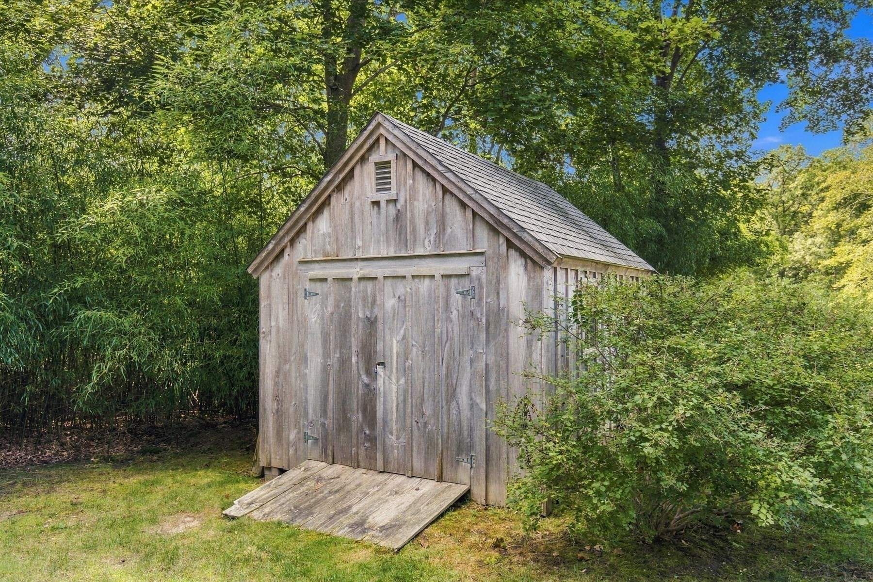 main property photo 31
