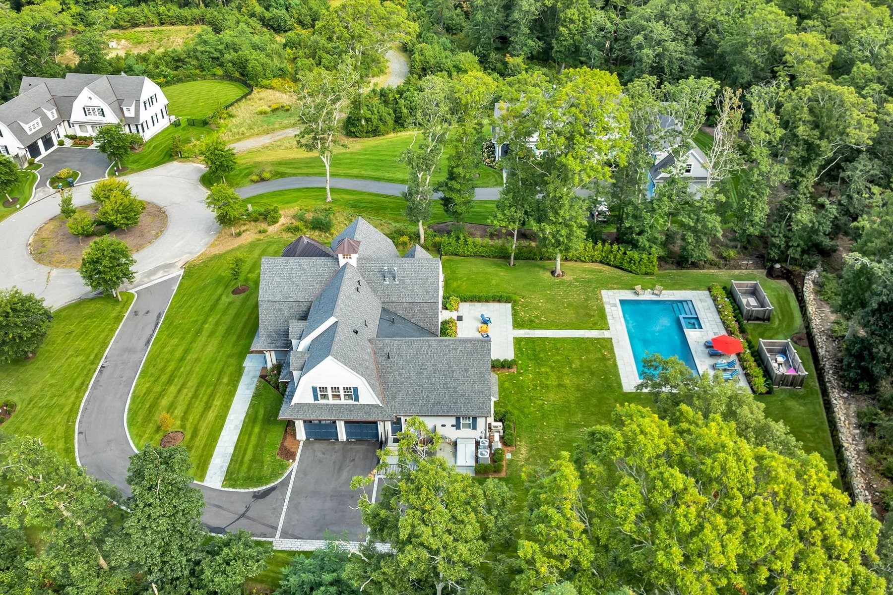 main property photo 40