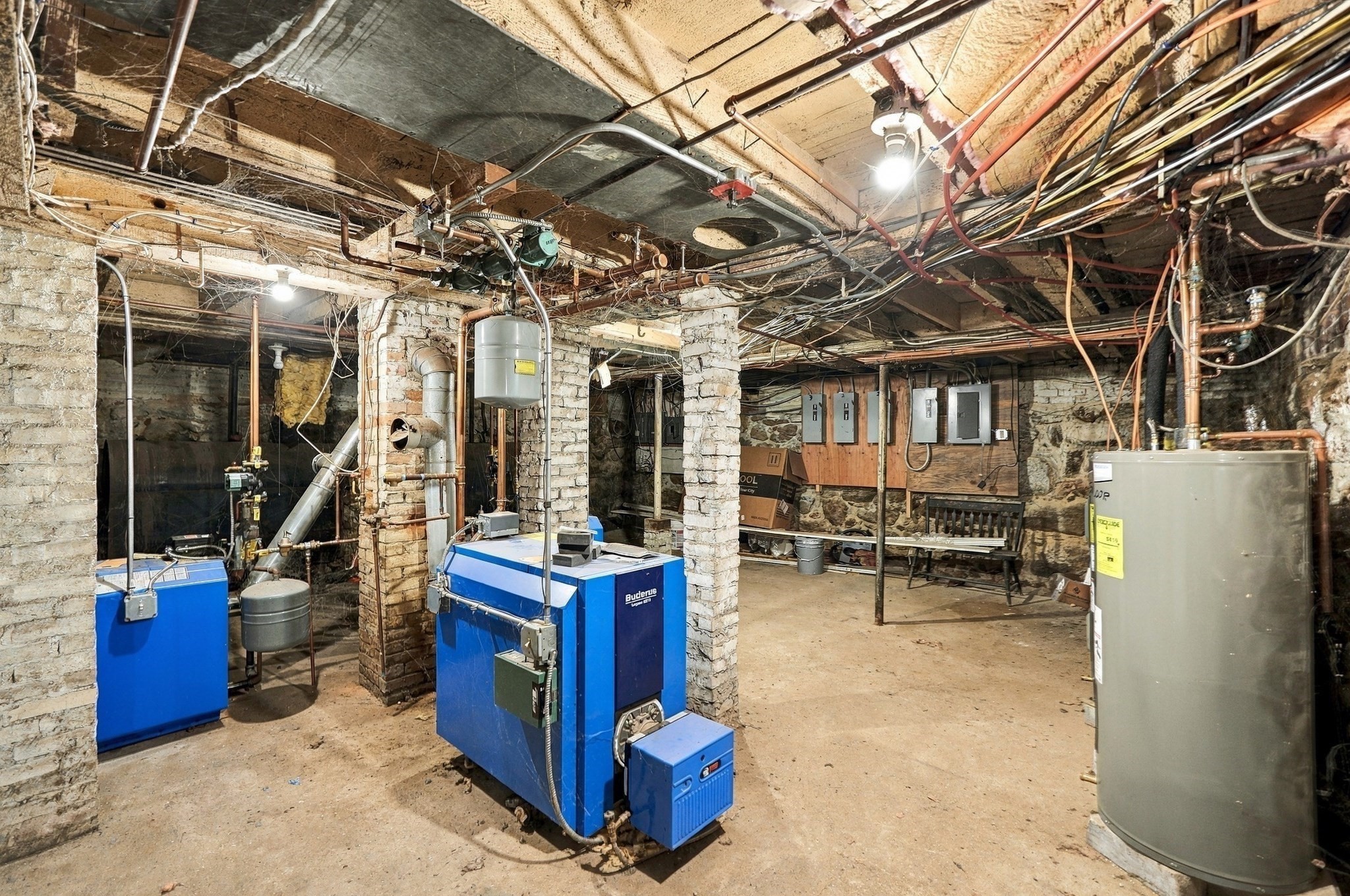 main property photo 20