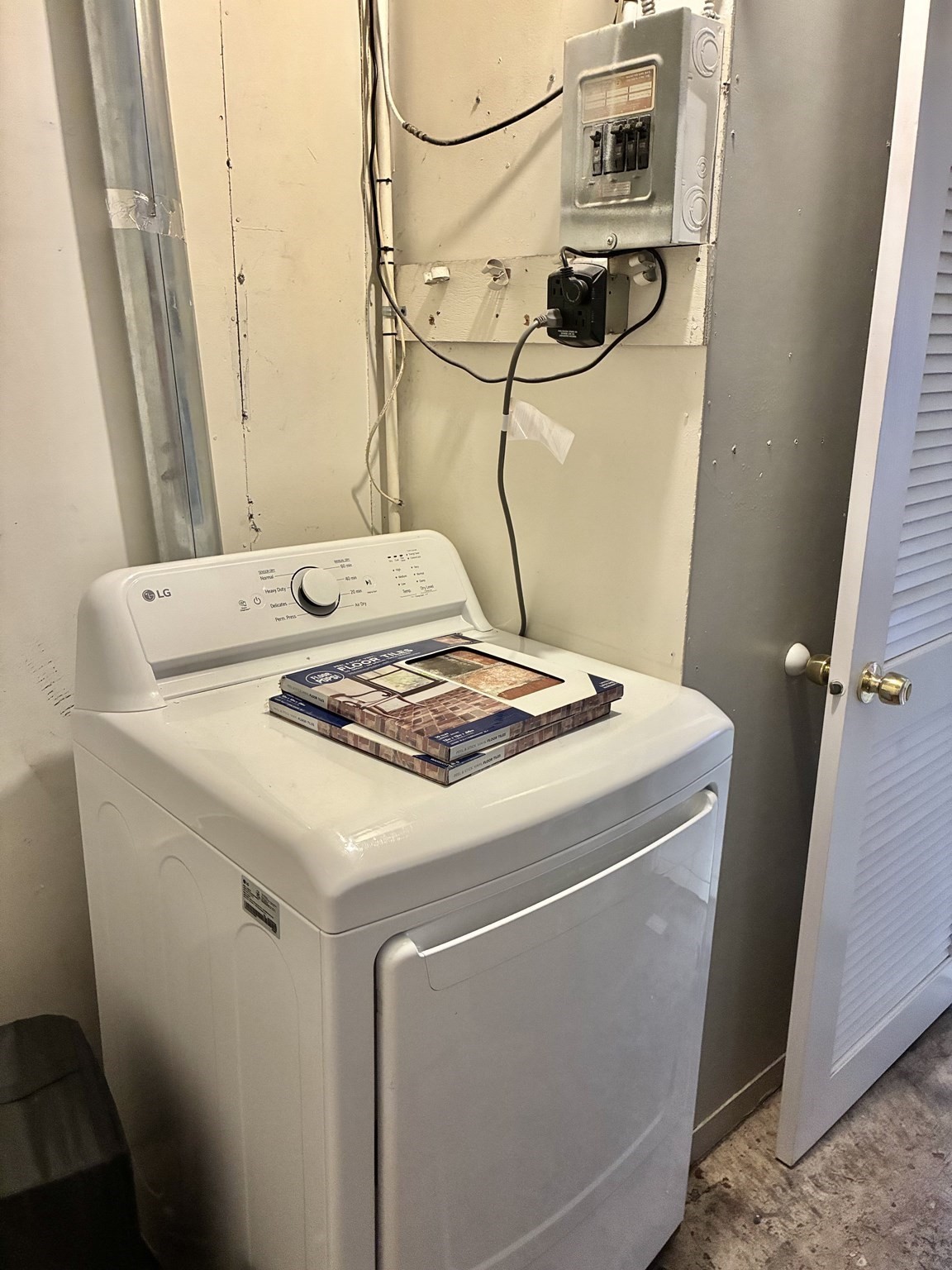 main property photo 9