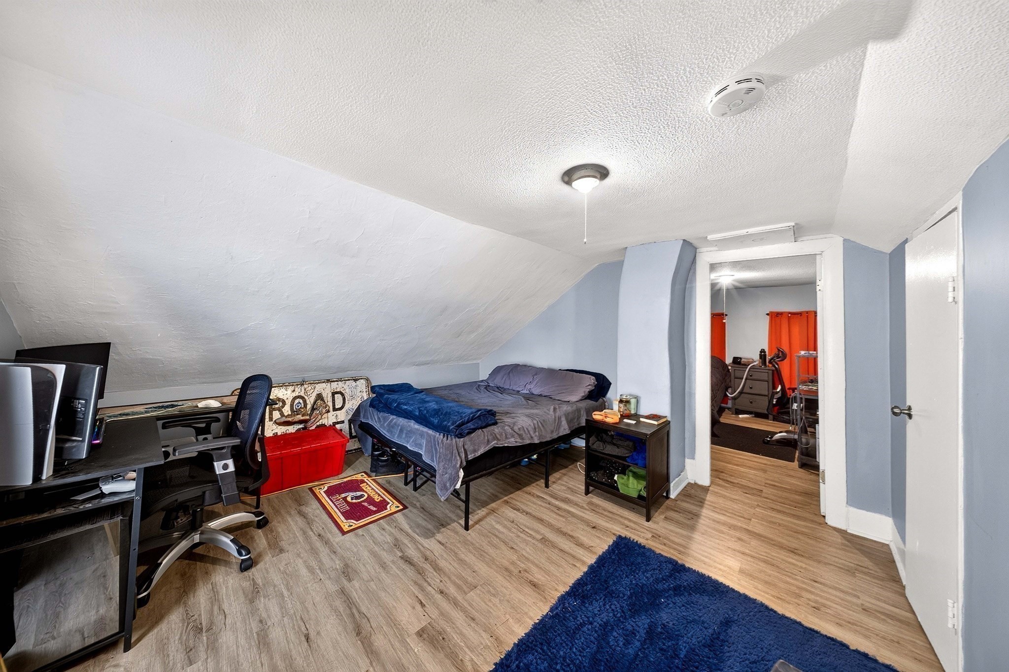 main property photo 17