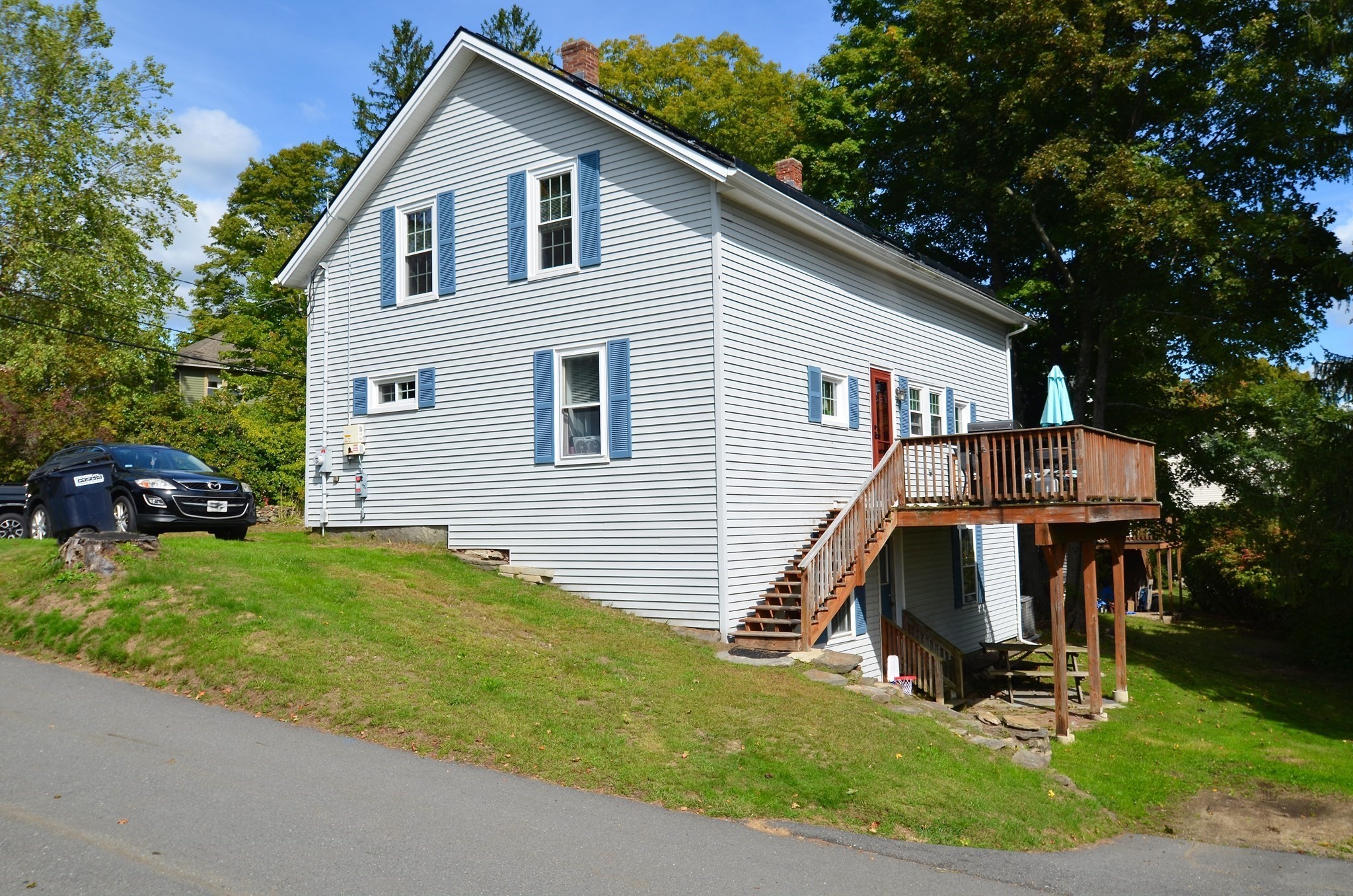 main property photo 30