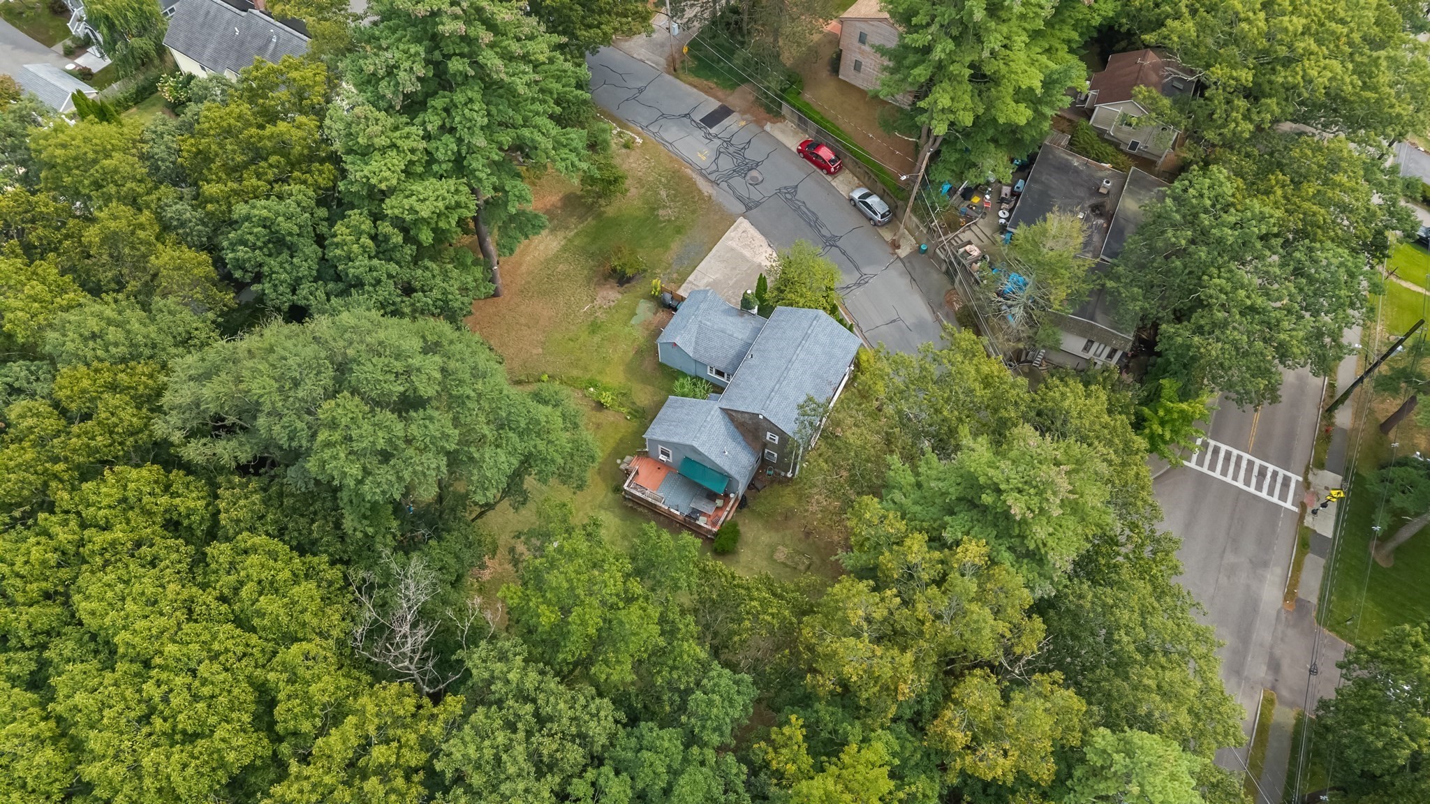 main property photo 11