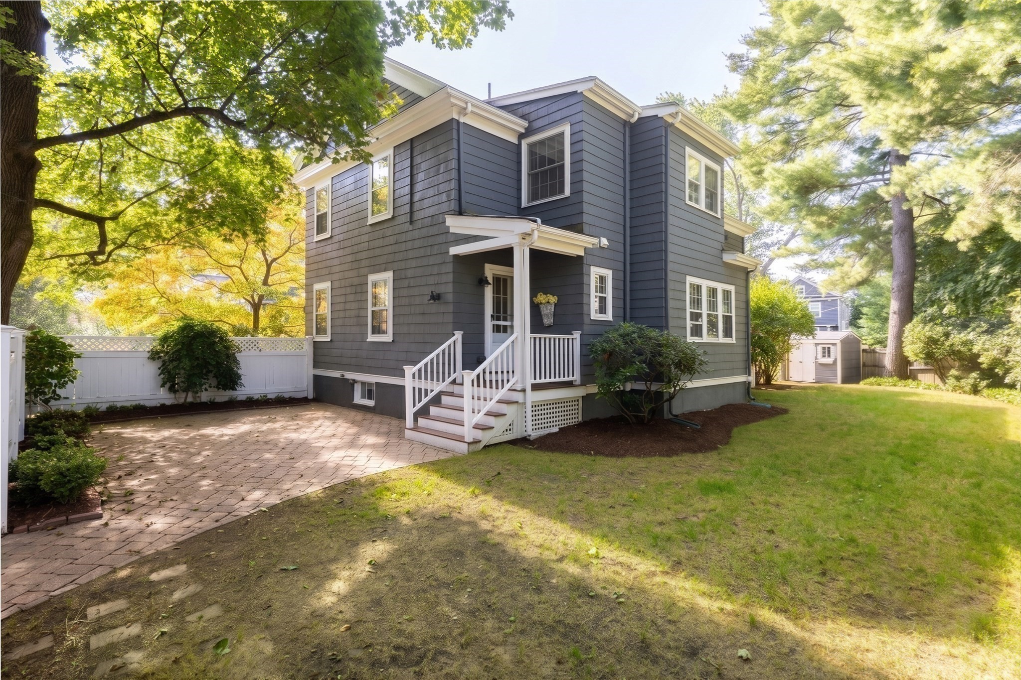 main property photo 17