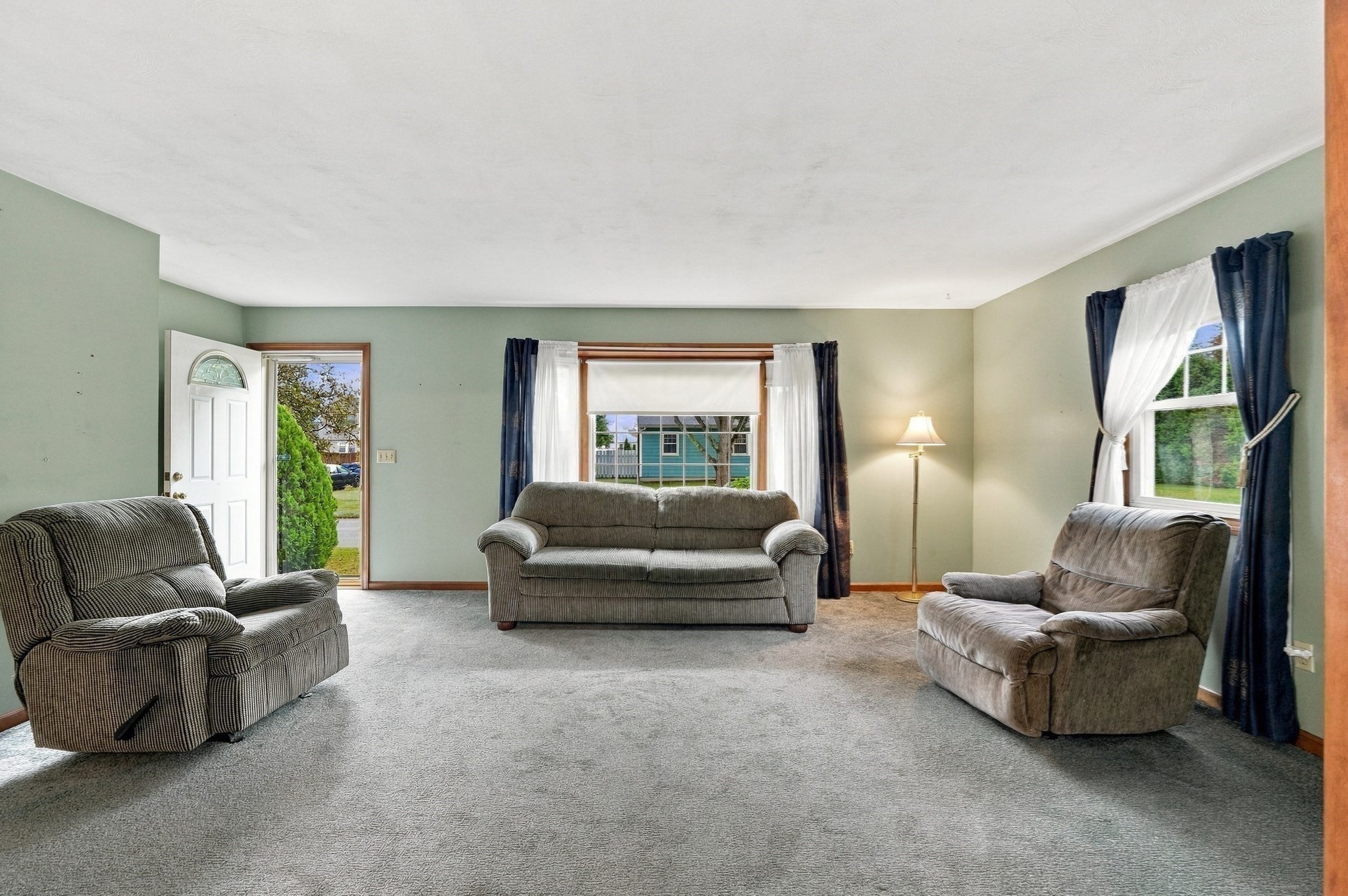 main property photo 14