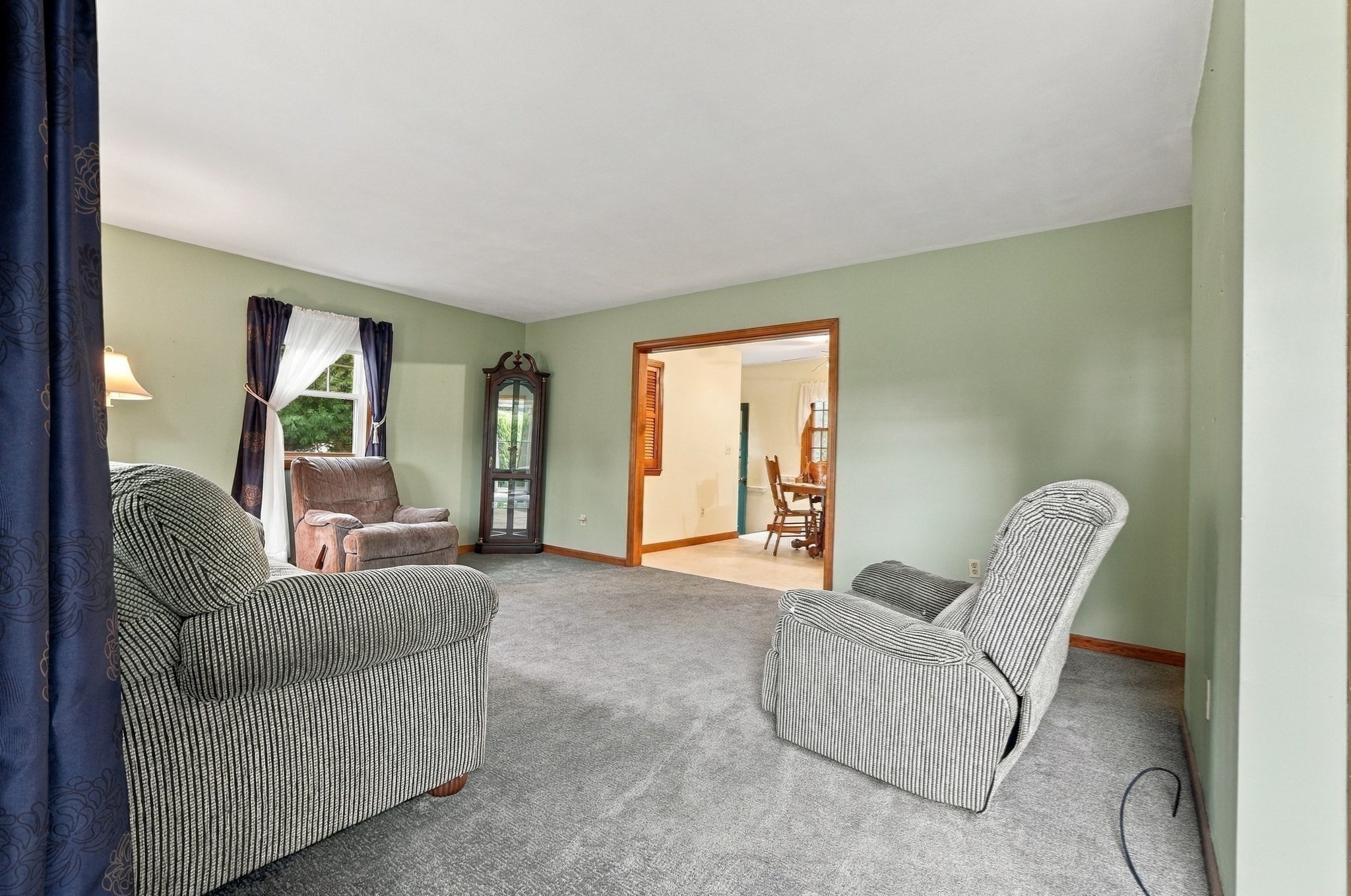 main property photo 17