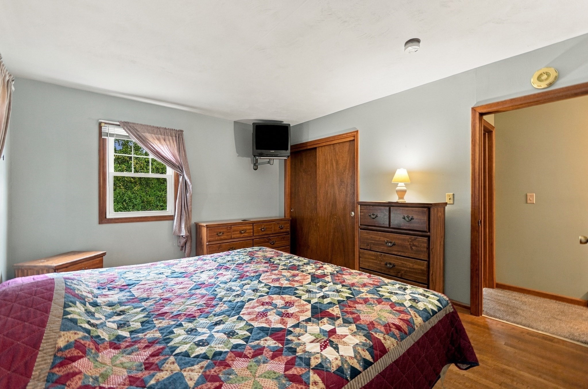 main property photo 37