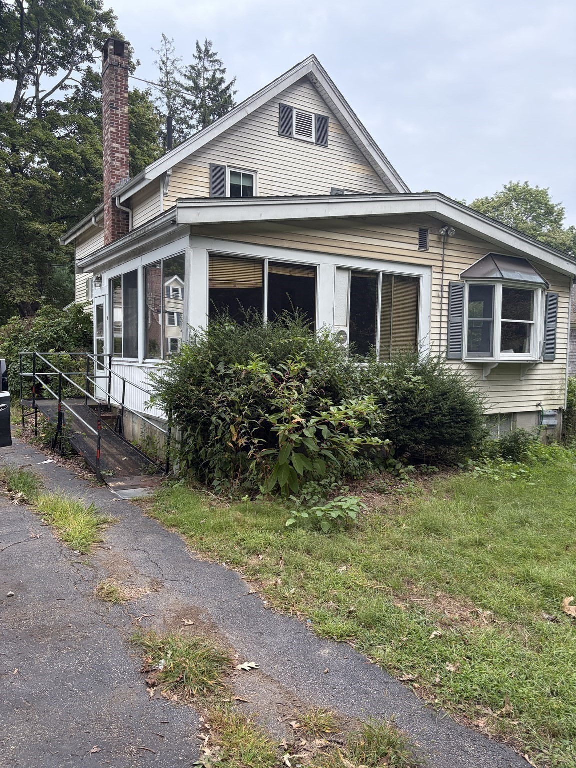 main property photo 9