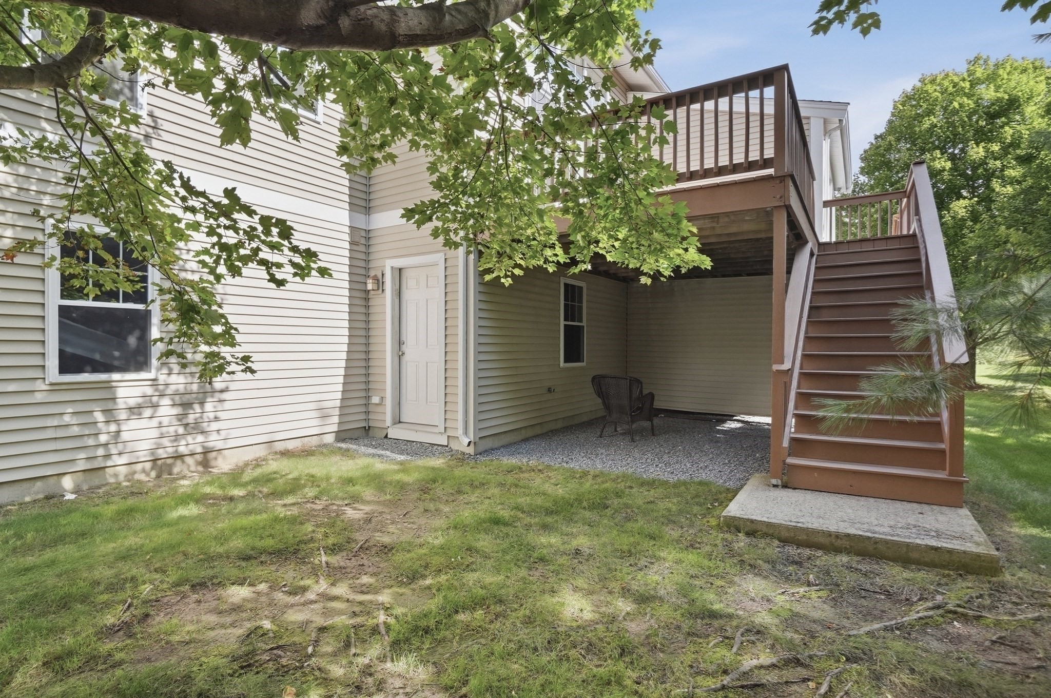 main property photo 26