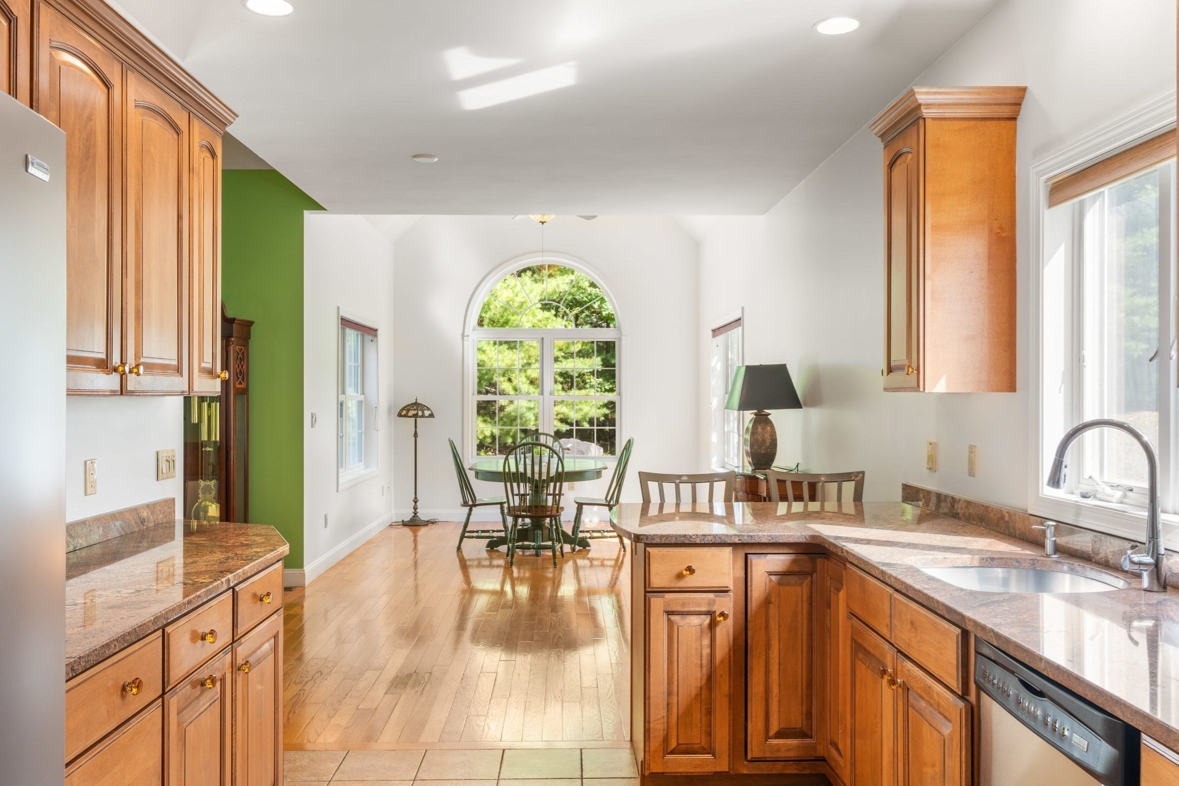 main property photo 15