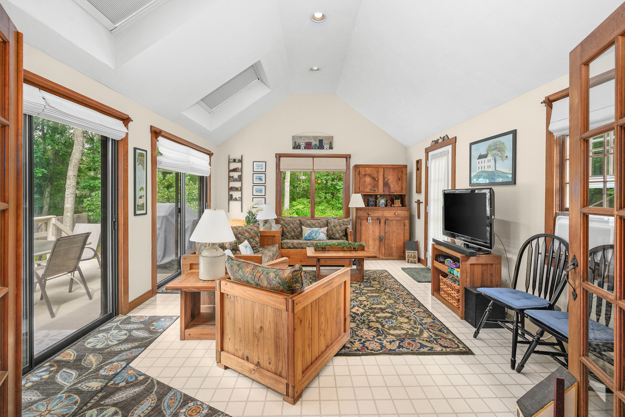 main property photo 19