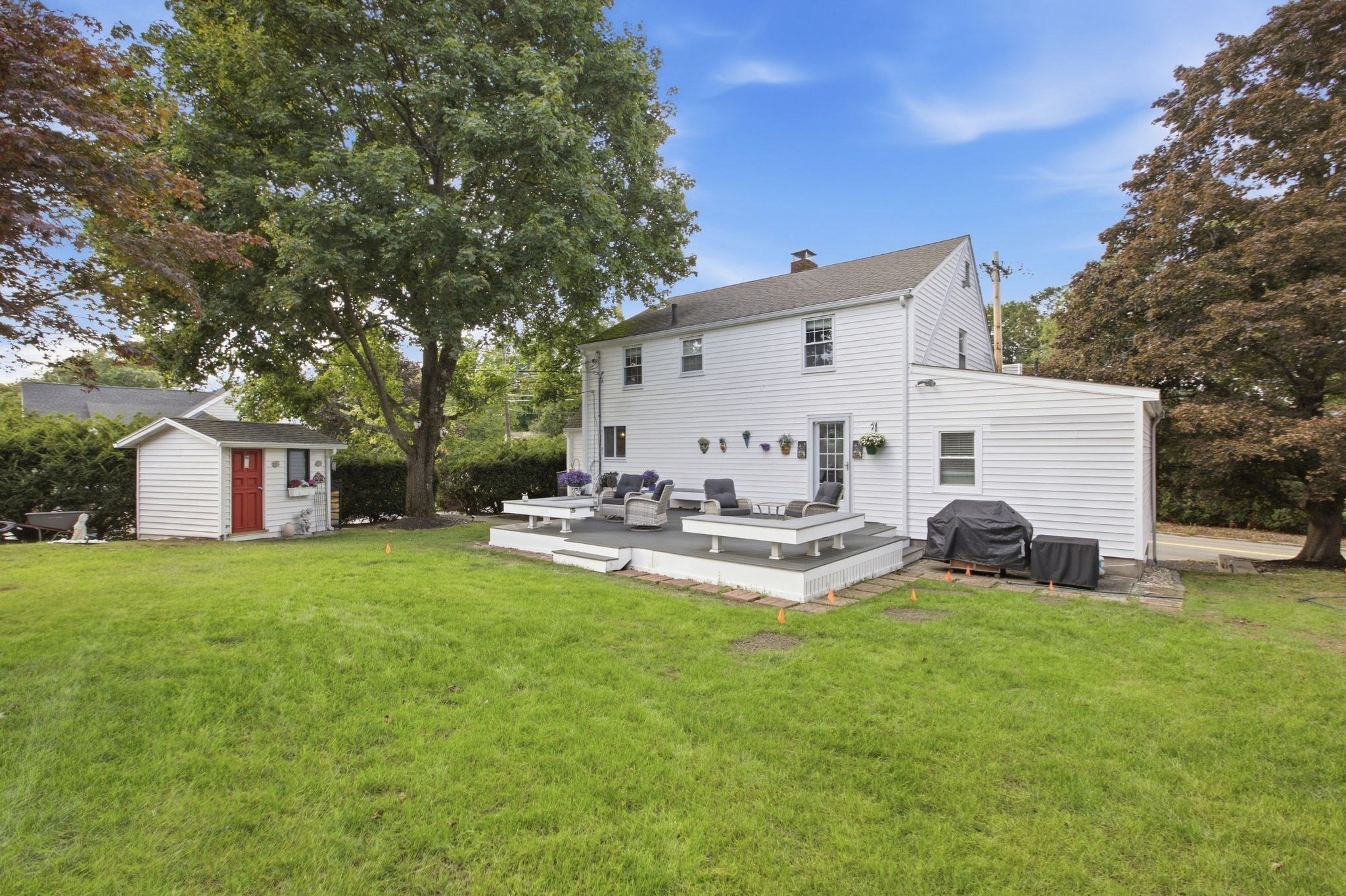 main property photo 30