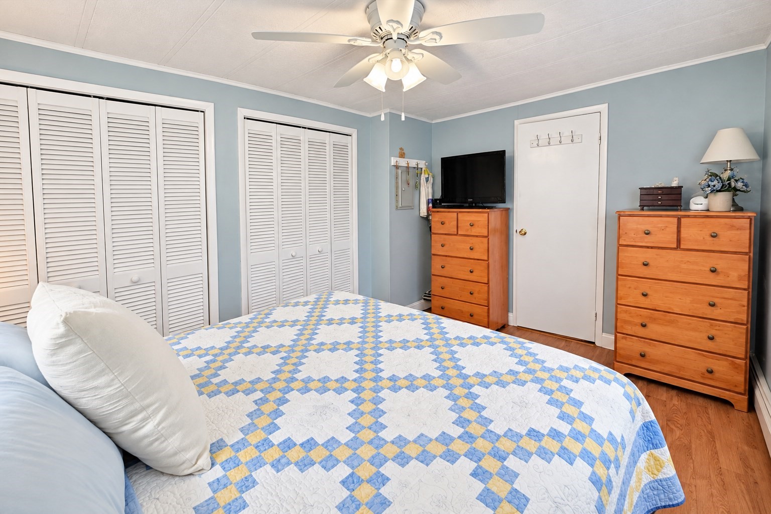 main property photo 18