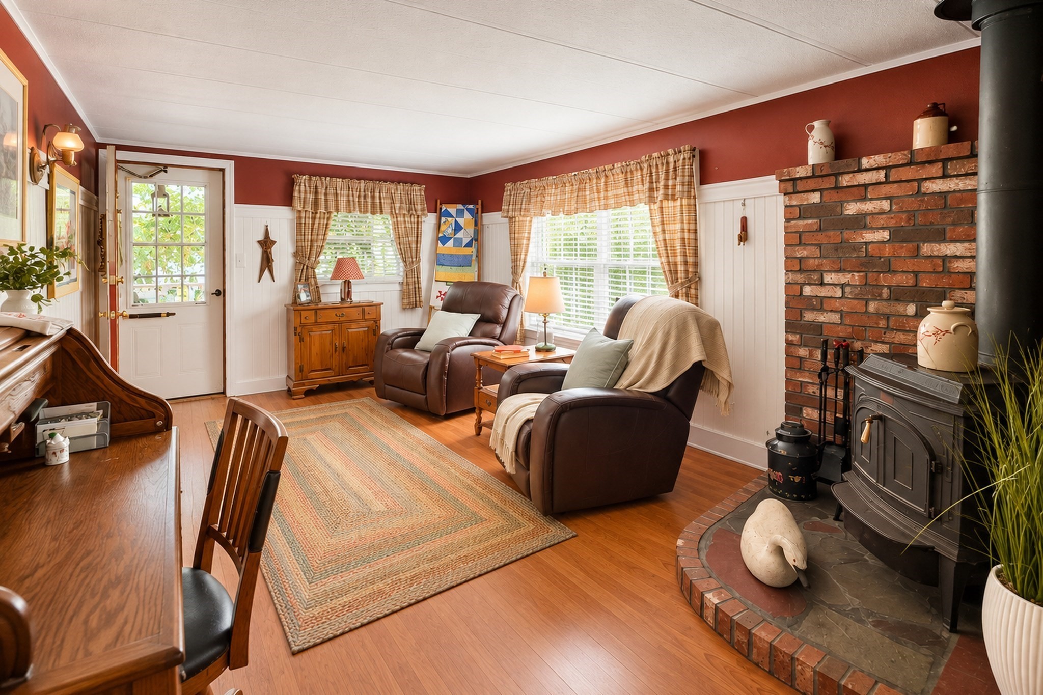 main property photo 5