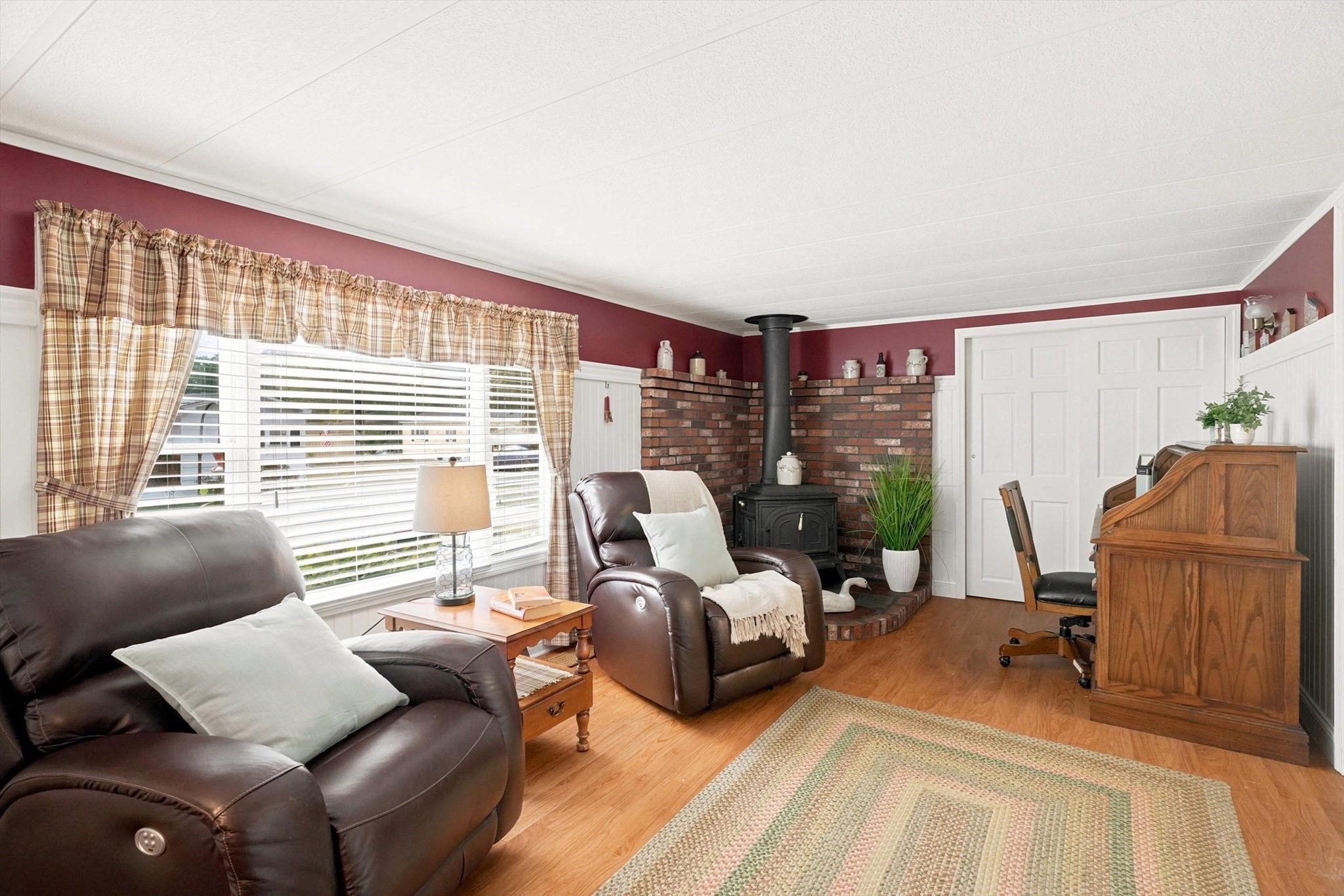 main property photo 6