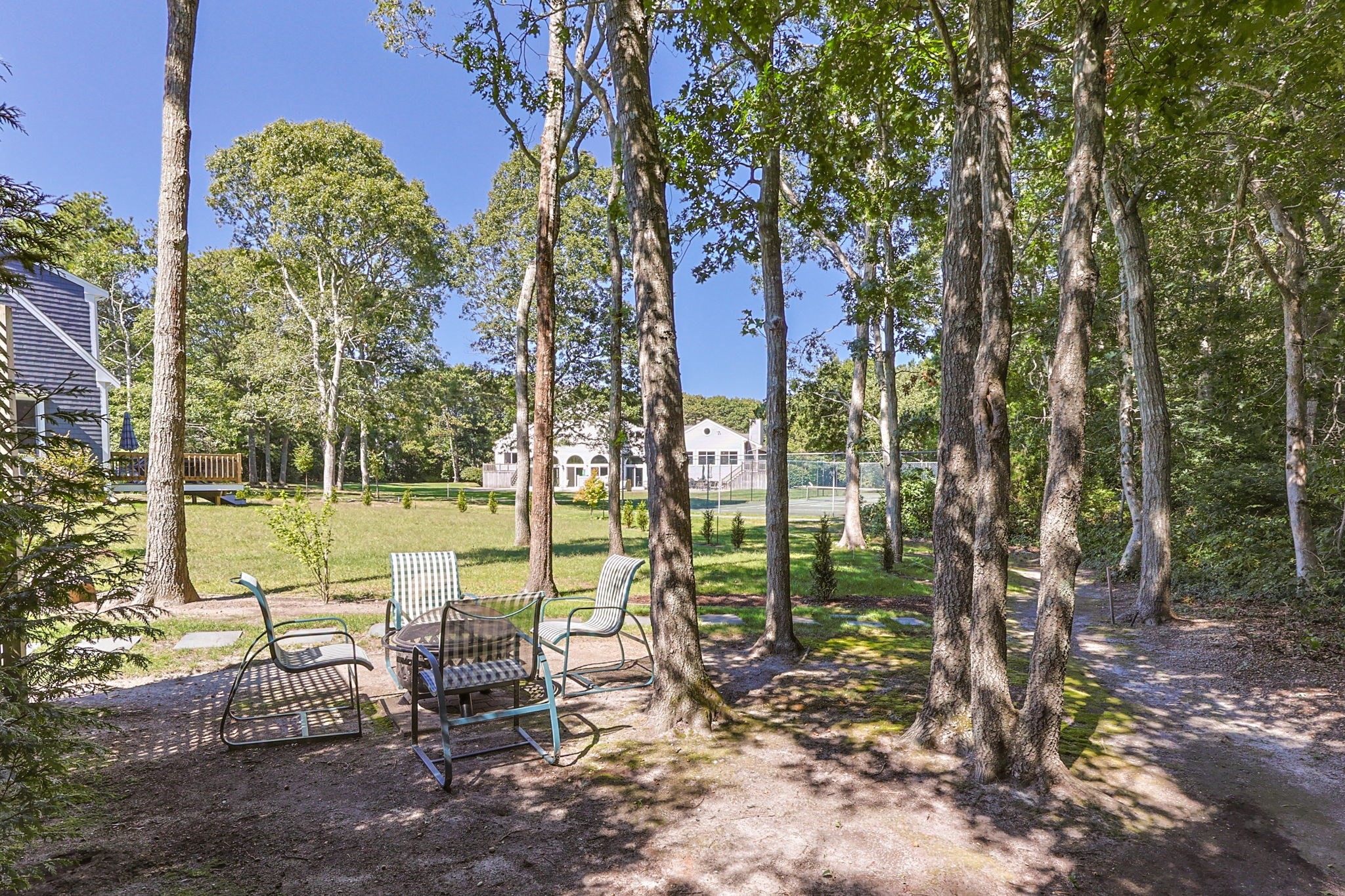 main property photo 40